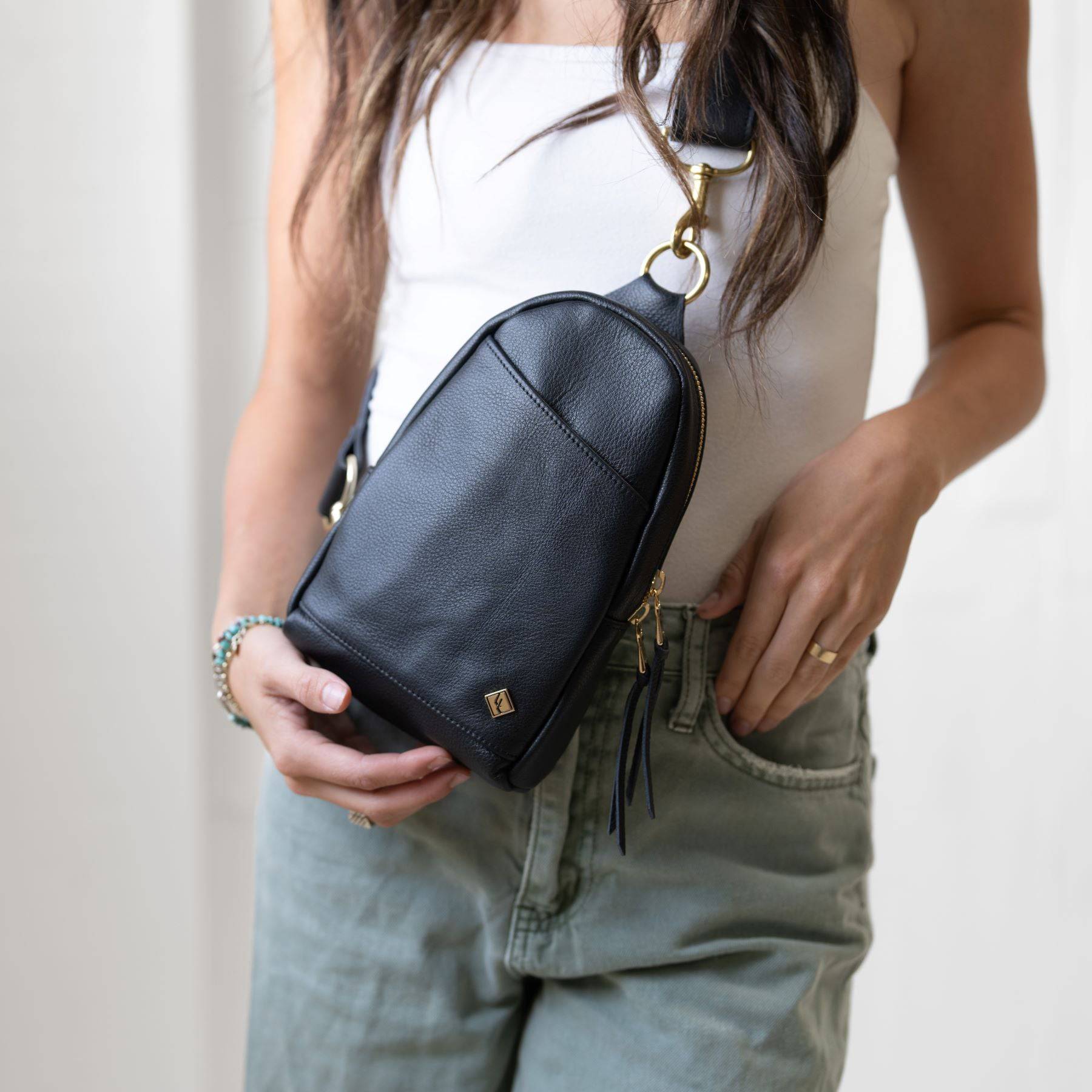 Stylish Leather Sling Bag for Women - Image 6