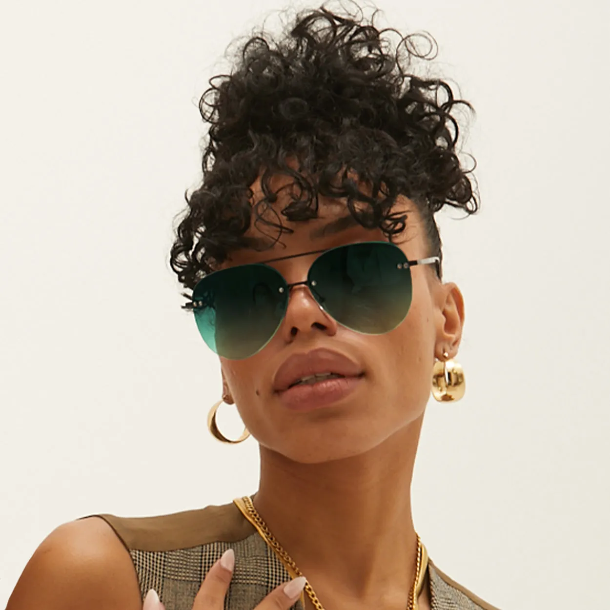 Smaller Megan 2 - Dark Green Metal Aviator Sunglasses - Image 4