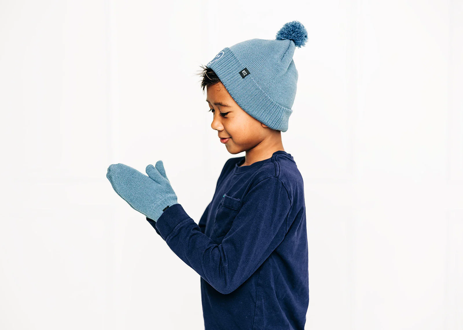 Smiley Pom Pom Beanie Hat - Image 22