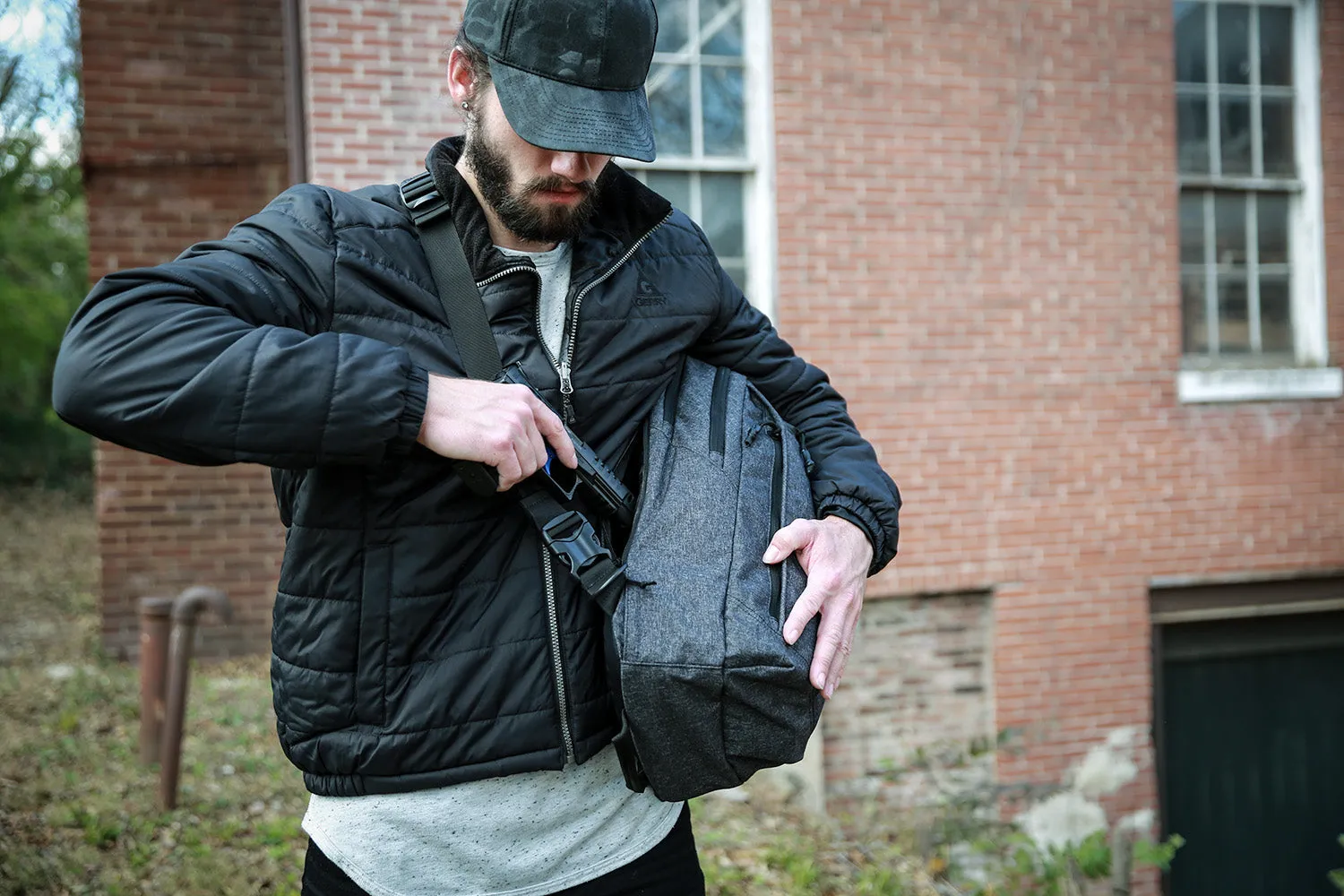 Smokescreen CCW Slingpack - Image 9