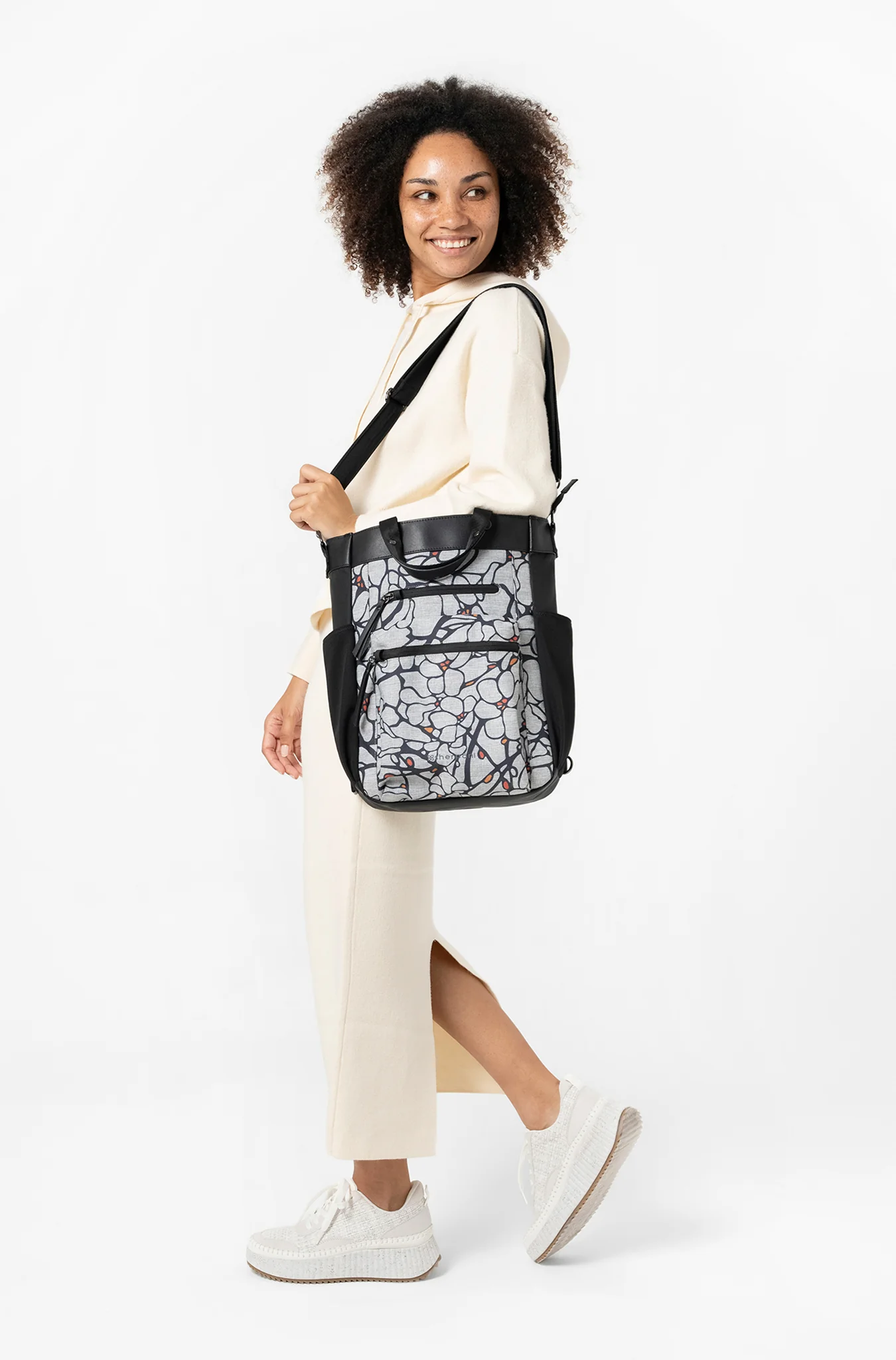 Soleil | Multi-Wear Travel Backpack - Image 18