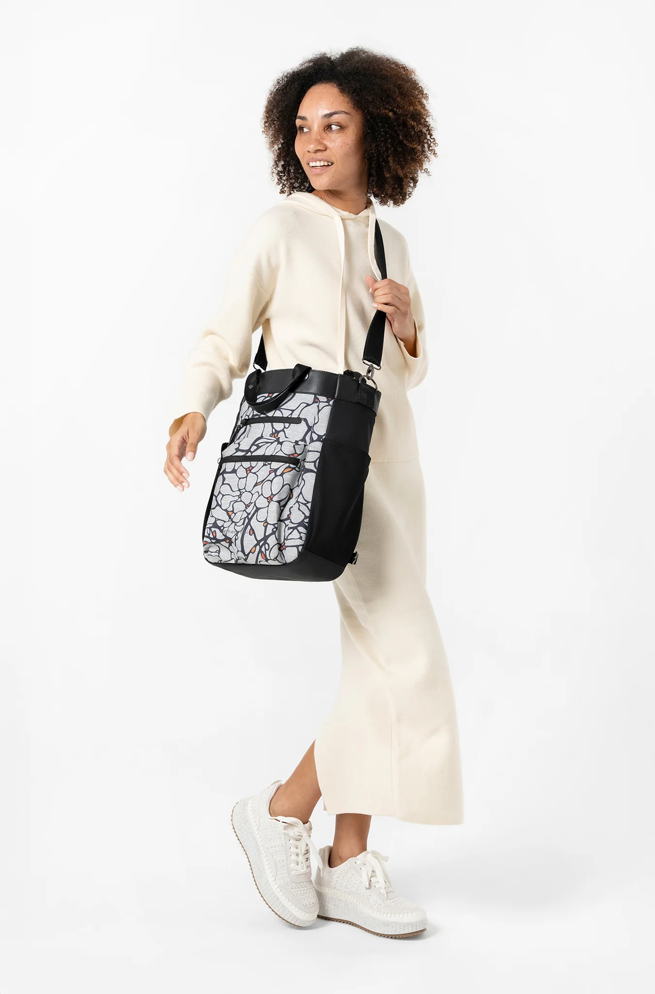 Soleil | Multi-Wear Travel Backpack - Image 19