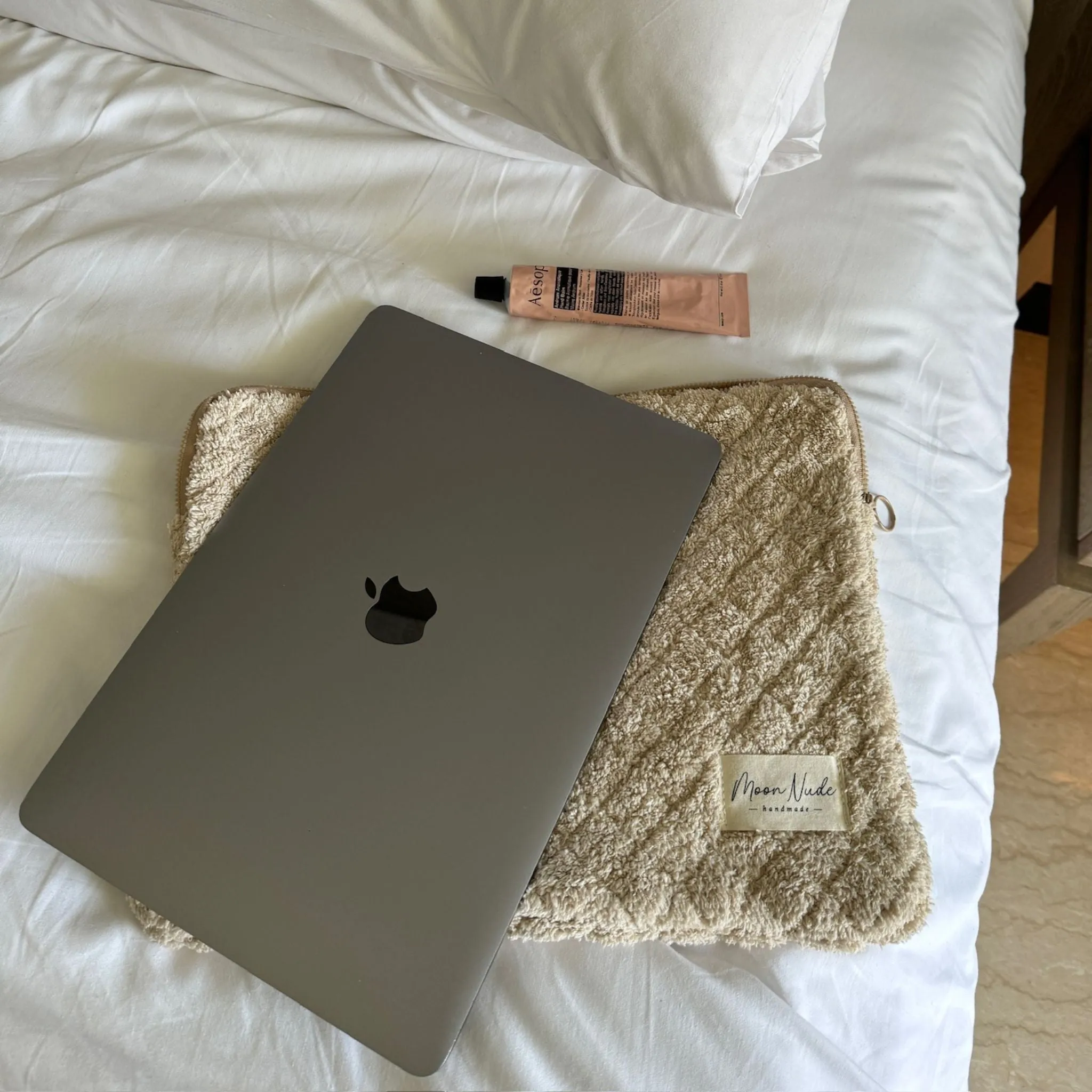 Teddy Laptop Sleeve - Image 4