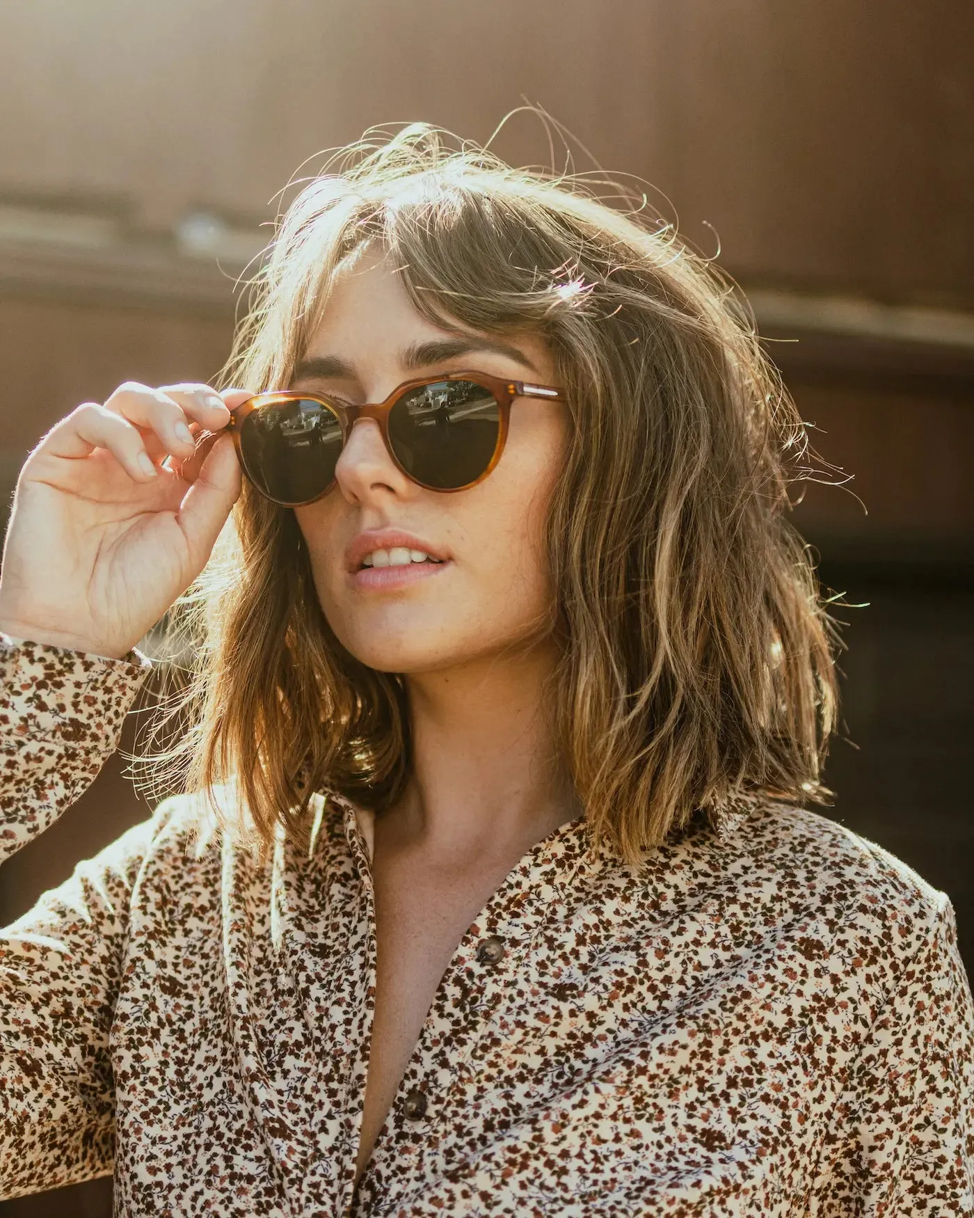 The Aiden Sunglasses - Honey Tort - Image 4