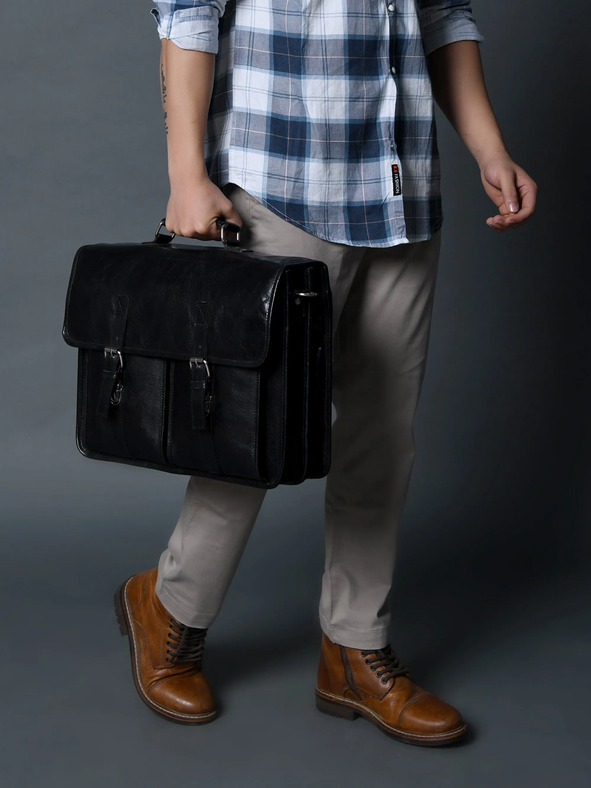 The Architect Black Executive Briefcase - Image 3