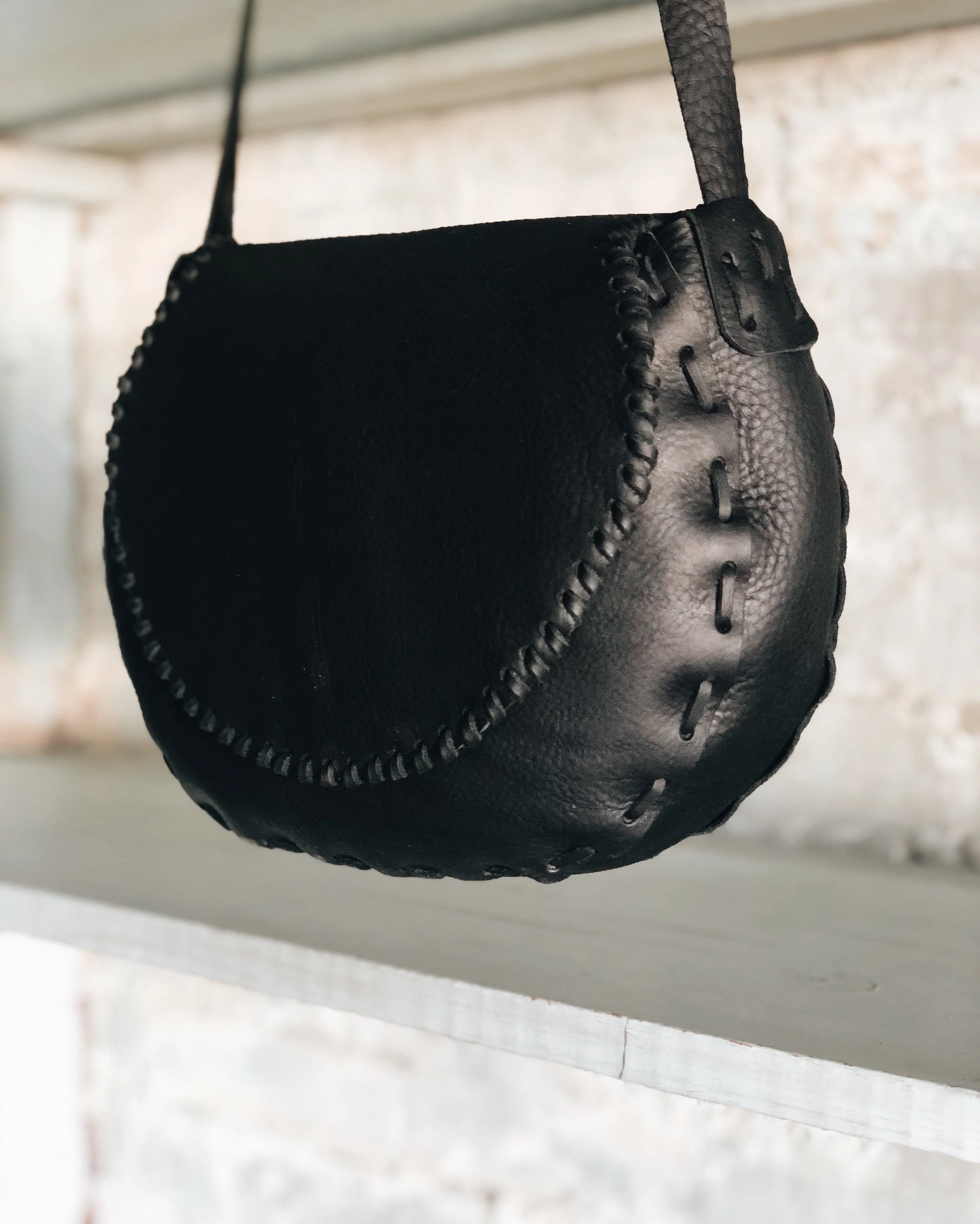 The Black Saddle Bag - Image 2