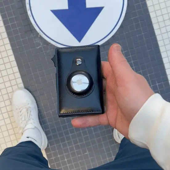 The Bolt - AirTag Wallet - Image 8