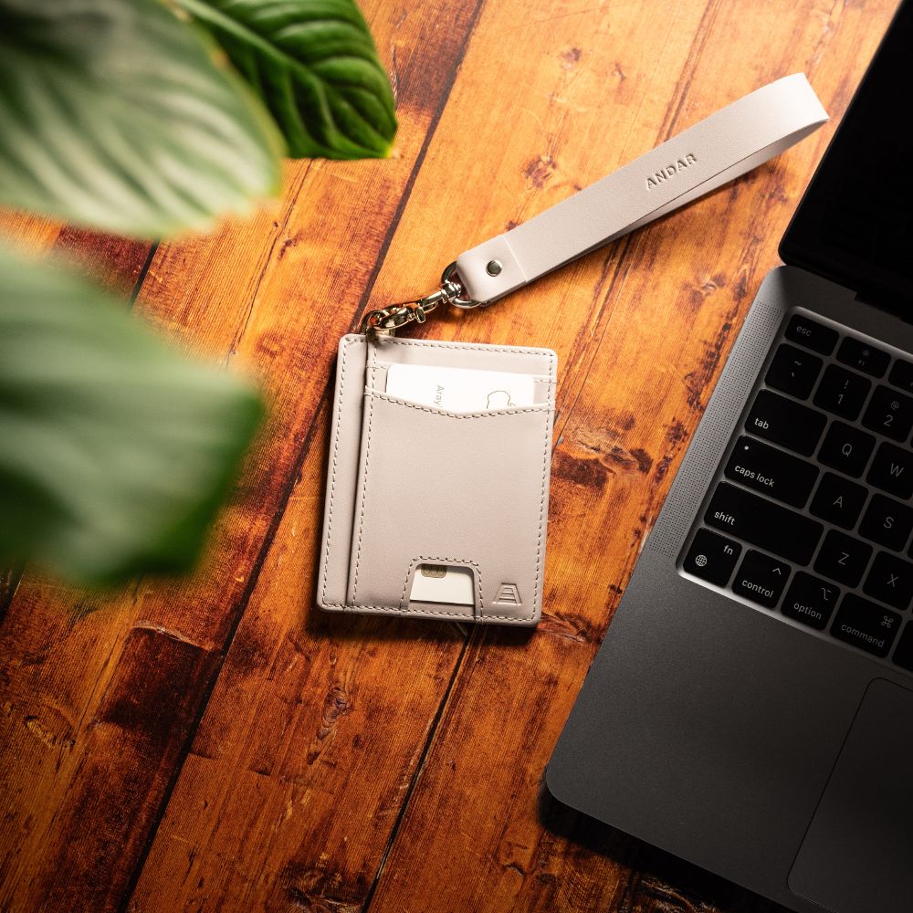 The Denner Slim RFID Leather Wallet - Image 151