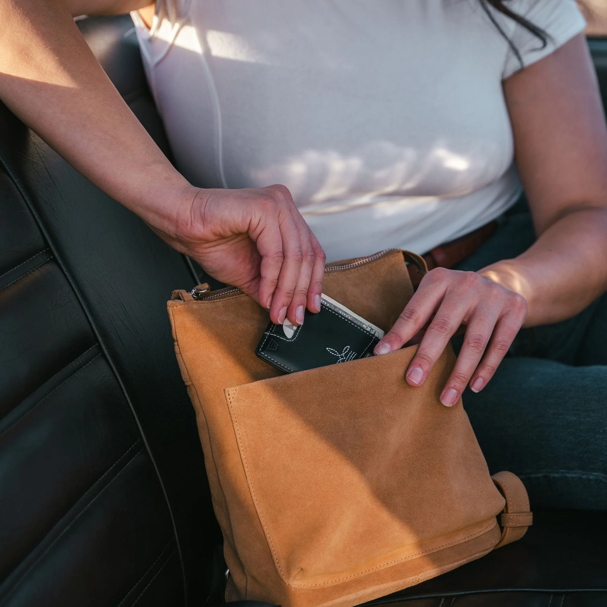 The Denner Slim RFID Leather Wallet - Image 206