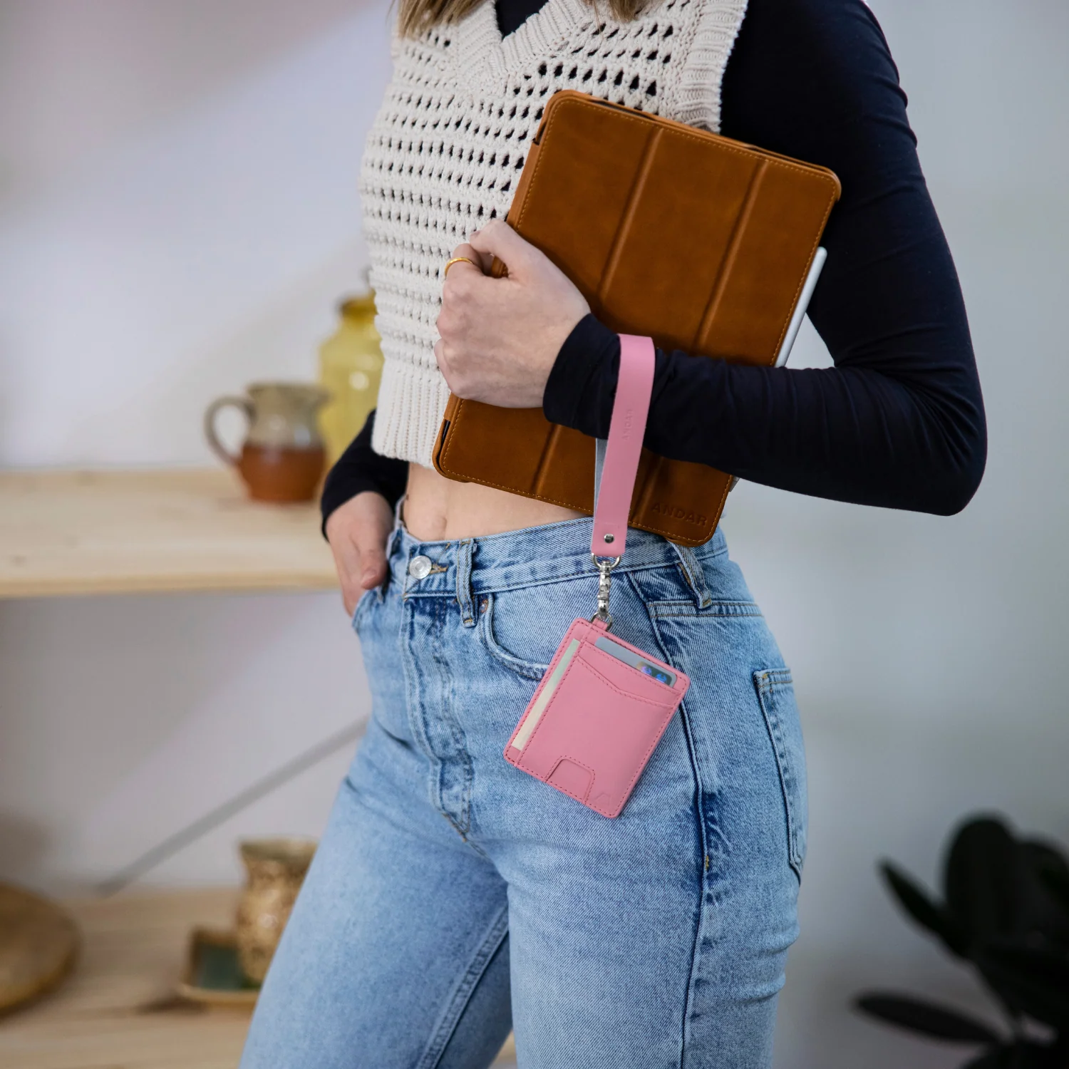 The Denner Slim RFID Leather Wallet - Image 31
