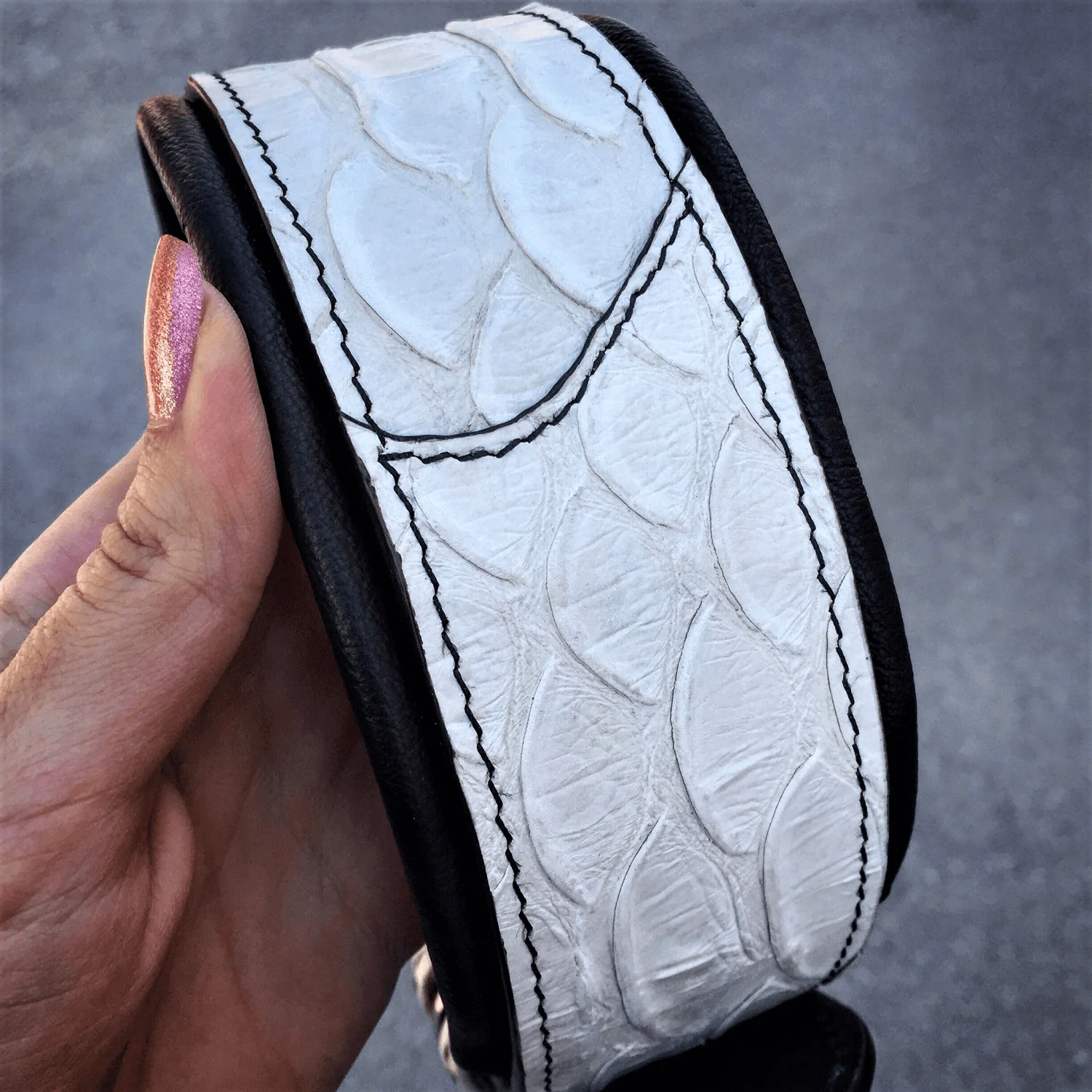 The "Dragon Scale" LIMITED Dog Collar Exclusive Design - Image 2