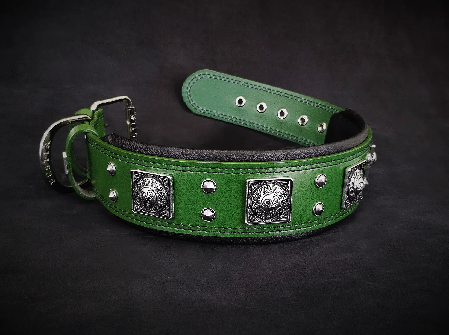 The "Eros" Dog Collar 2.5-inch Wide. Green - Image 2