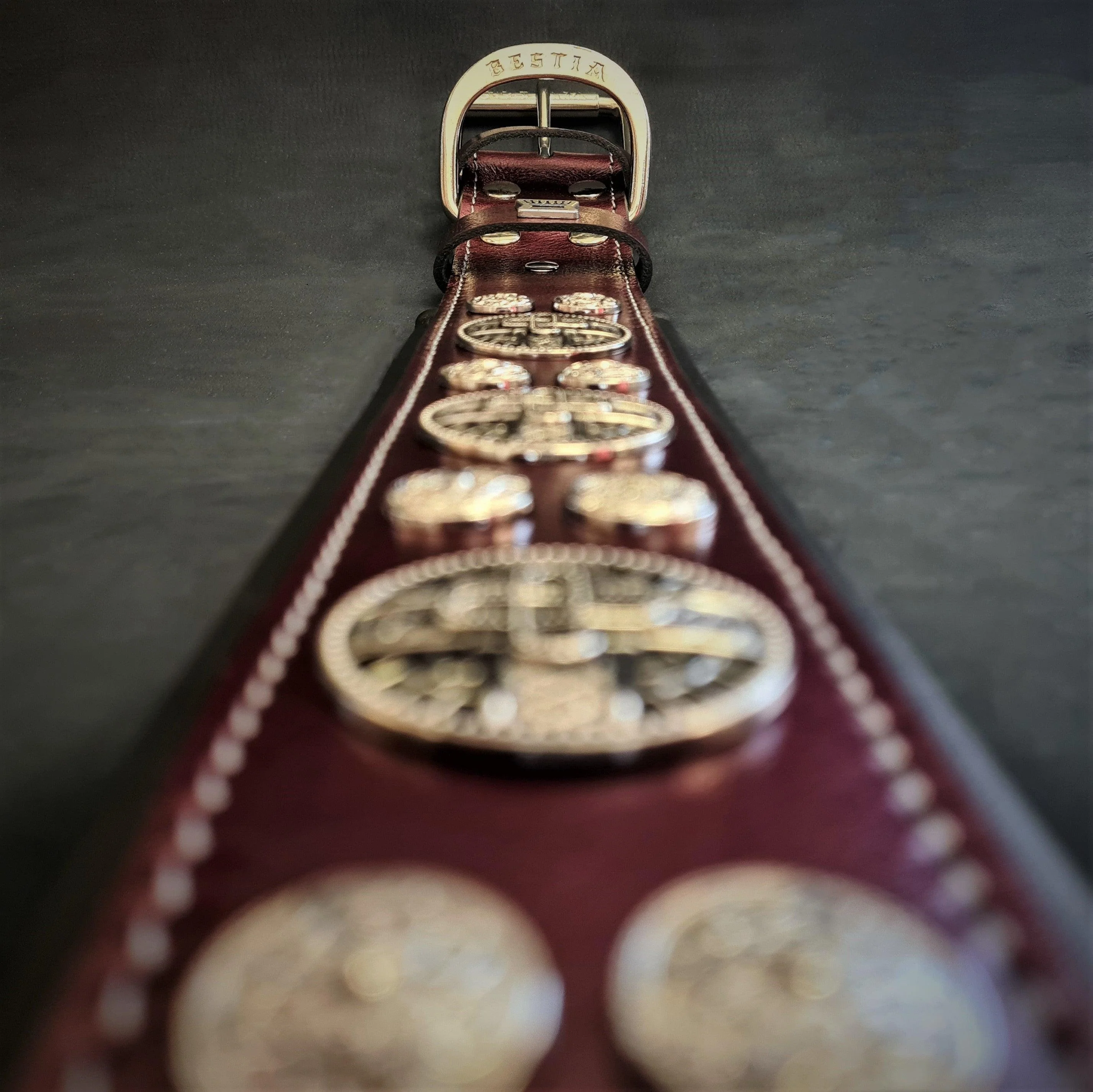 The "Hektor" Burgundy Dog Collar. LIMITED - Image 3