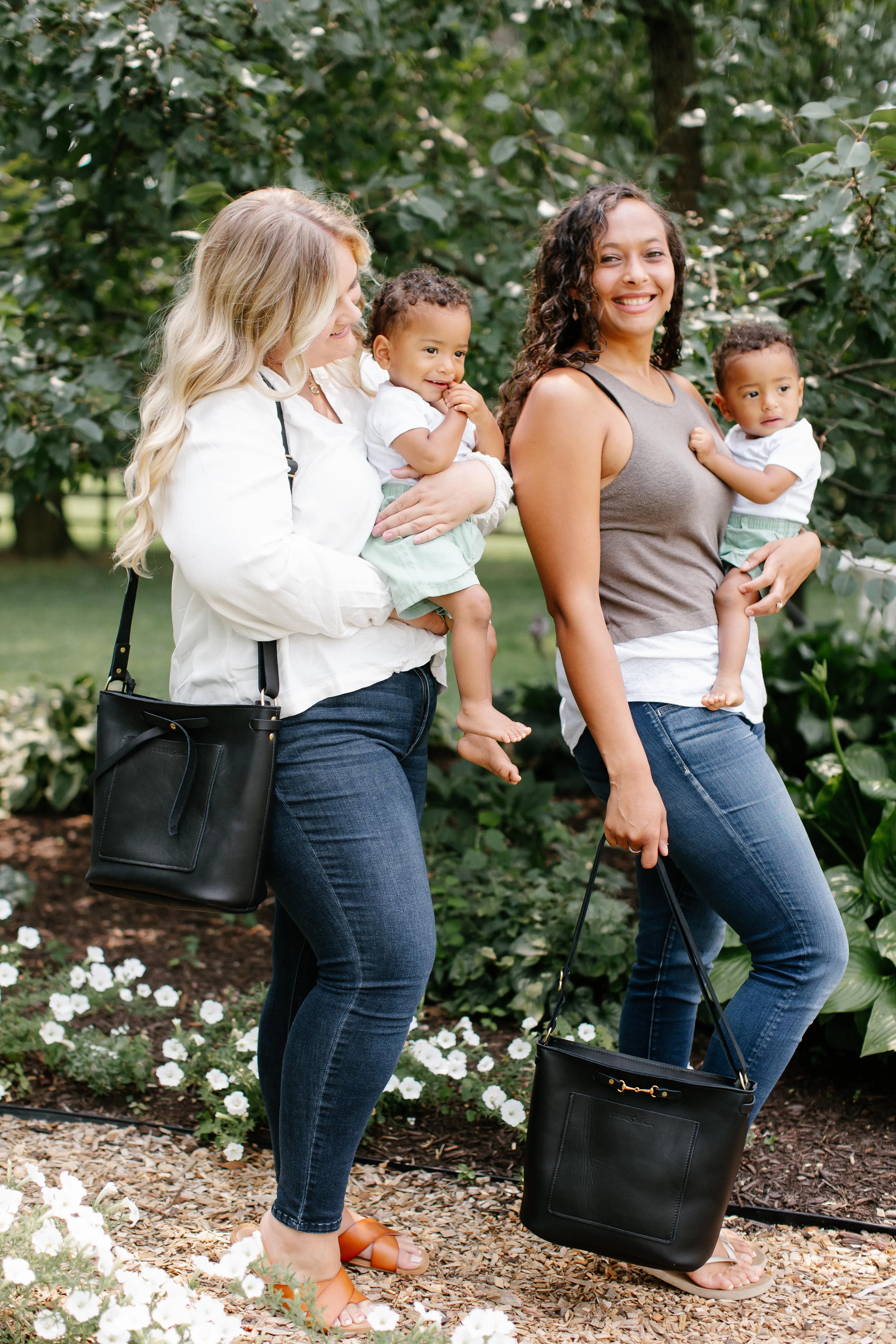 The Lexington Bow Crossbody Bag - Image 10