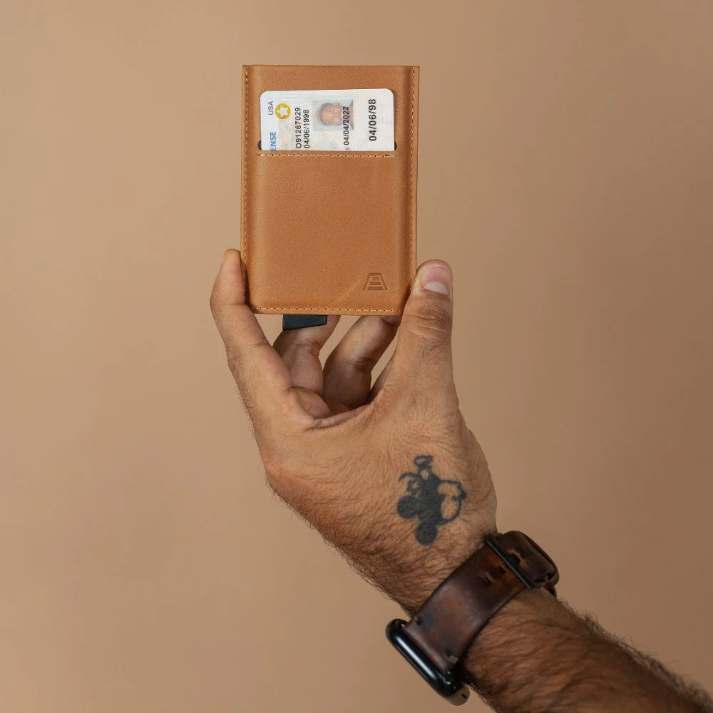 The Pilot – Men's RFID Aluminum Card Wallet - Image 18