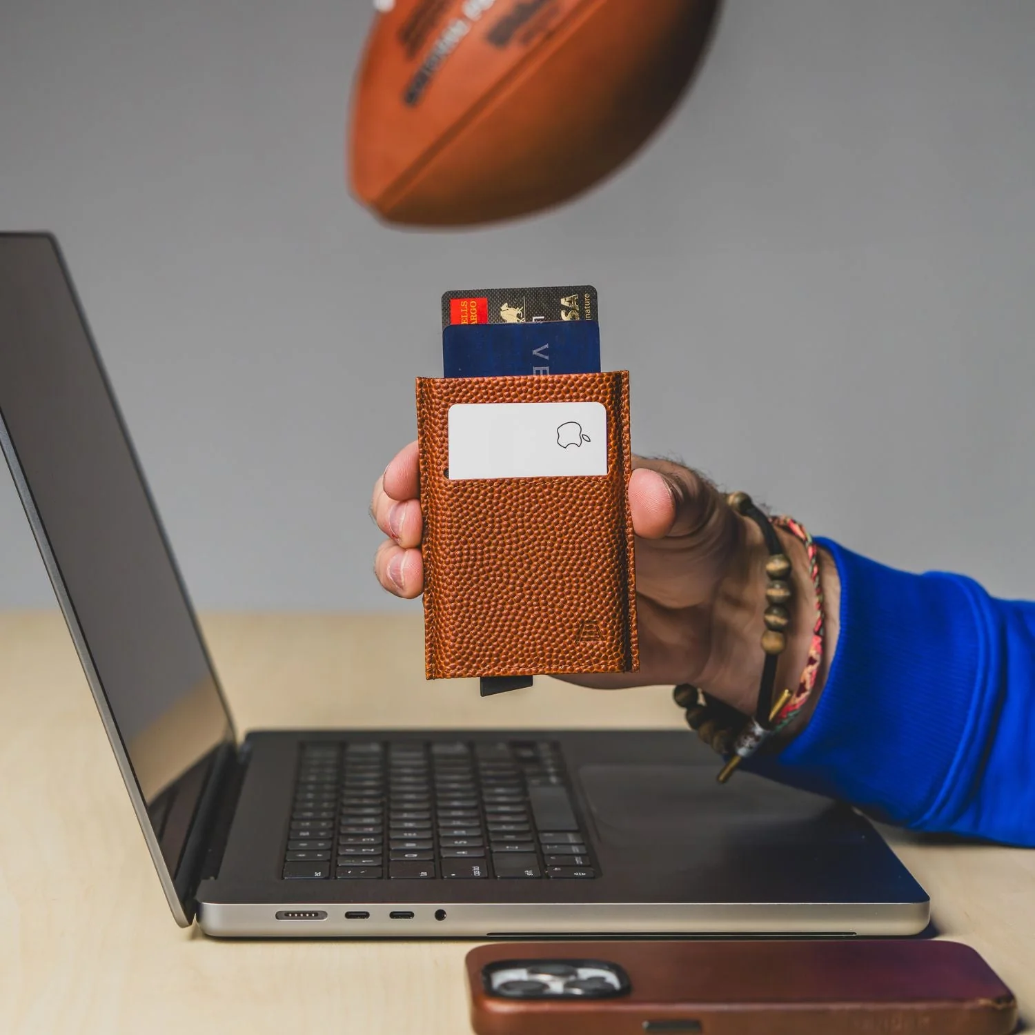 The Pilot – Men's RFID Aluminum Card Wallet - Image 54