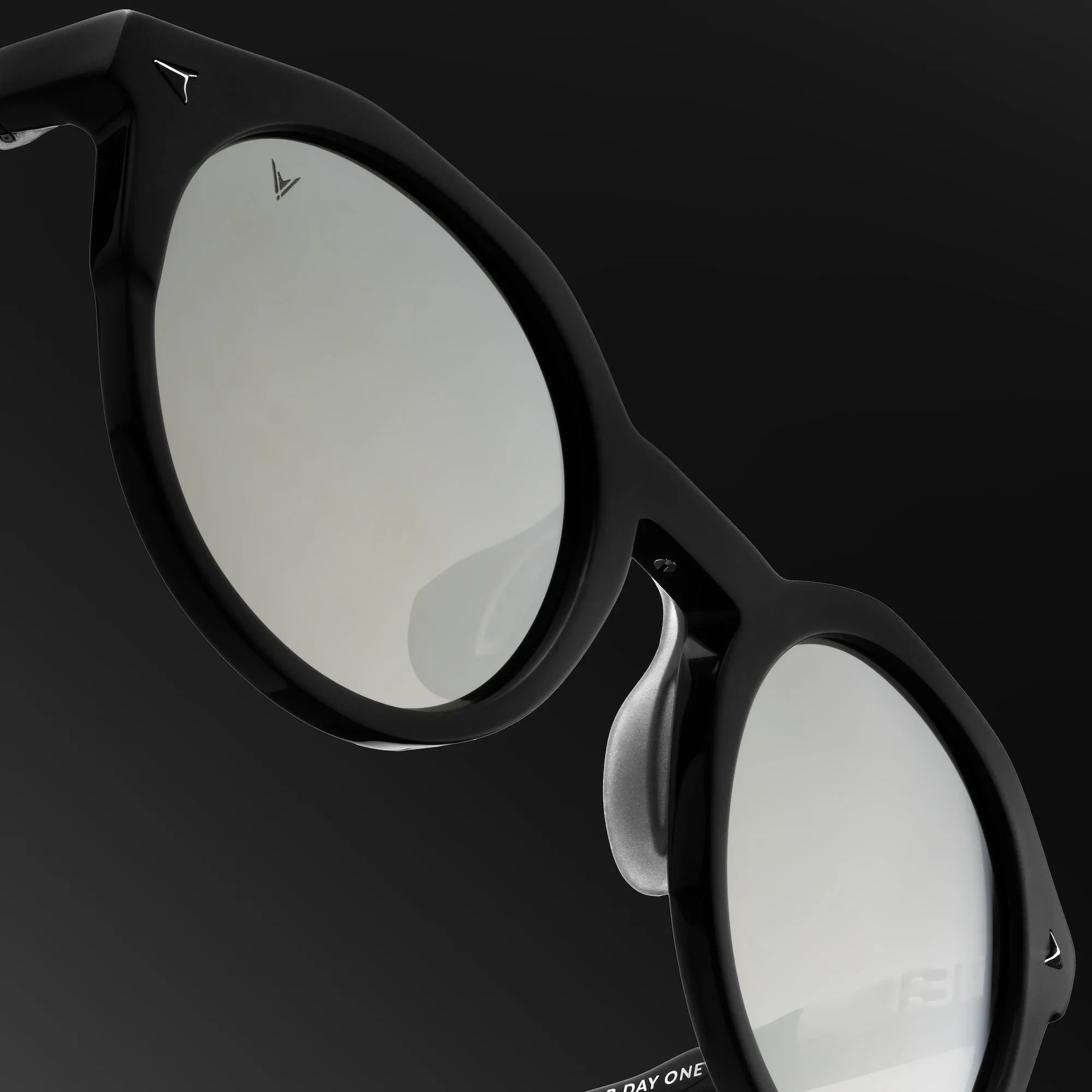 The Quincy Sunglasses - Black Mirror - Image 3