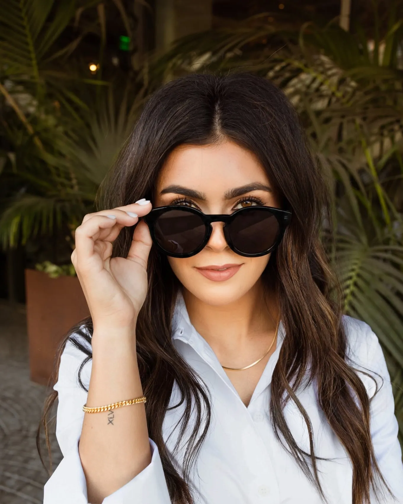 The Quinn Sunglasses - Jet Black - Image 4