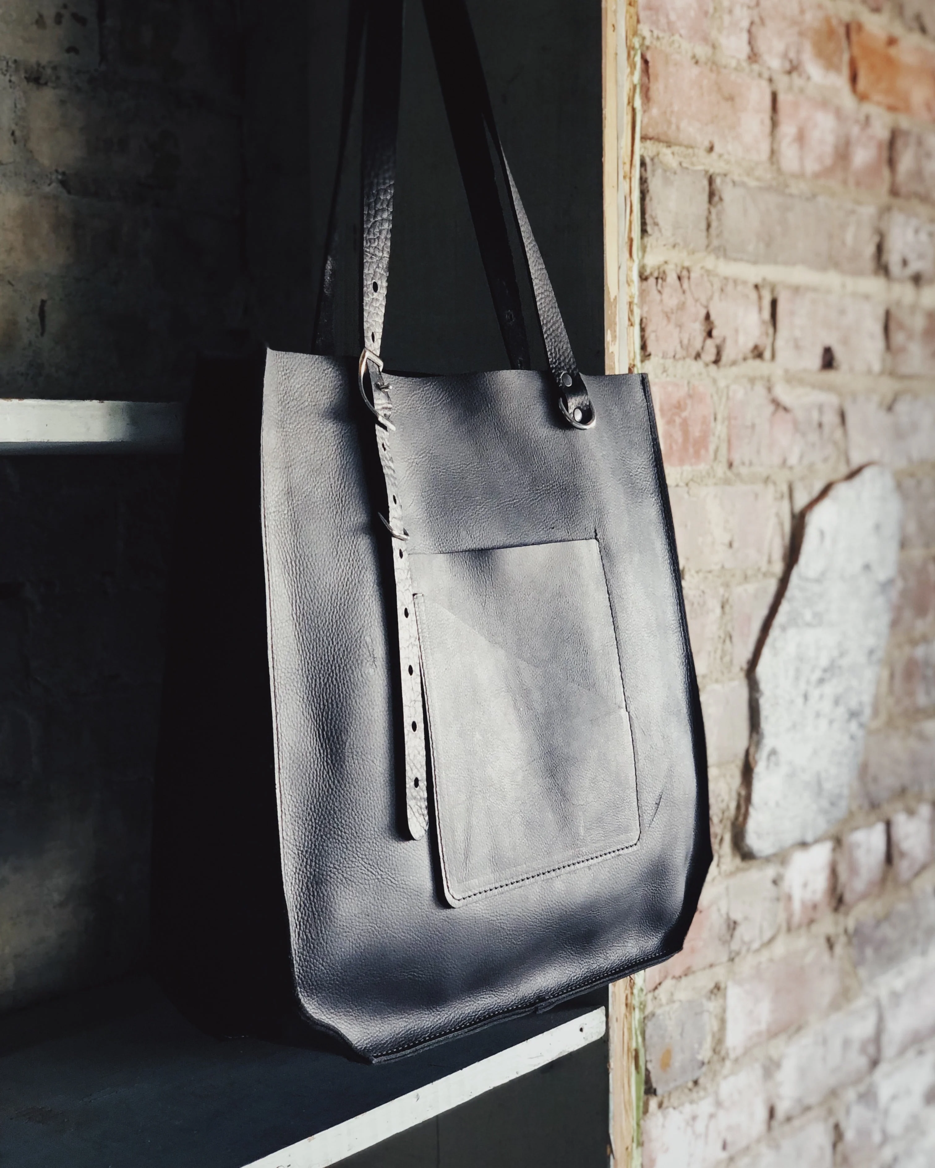 The Wander Black Tote Bag - Image 2