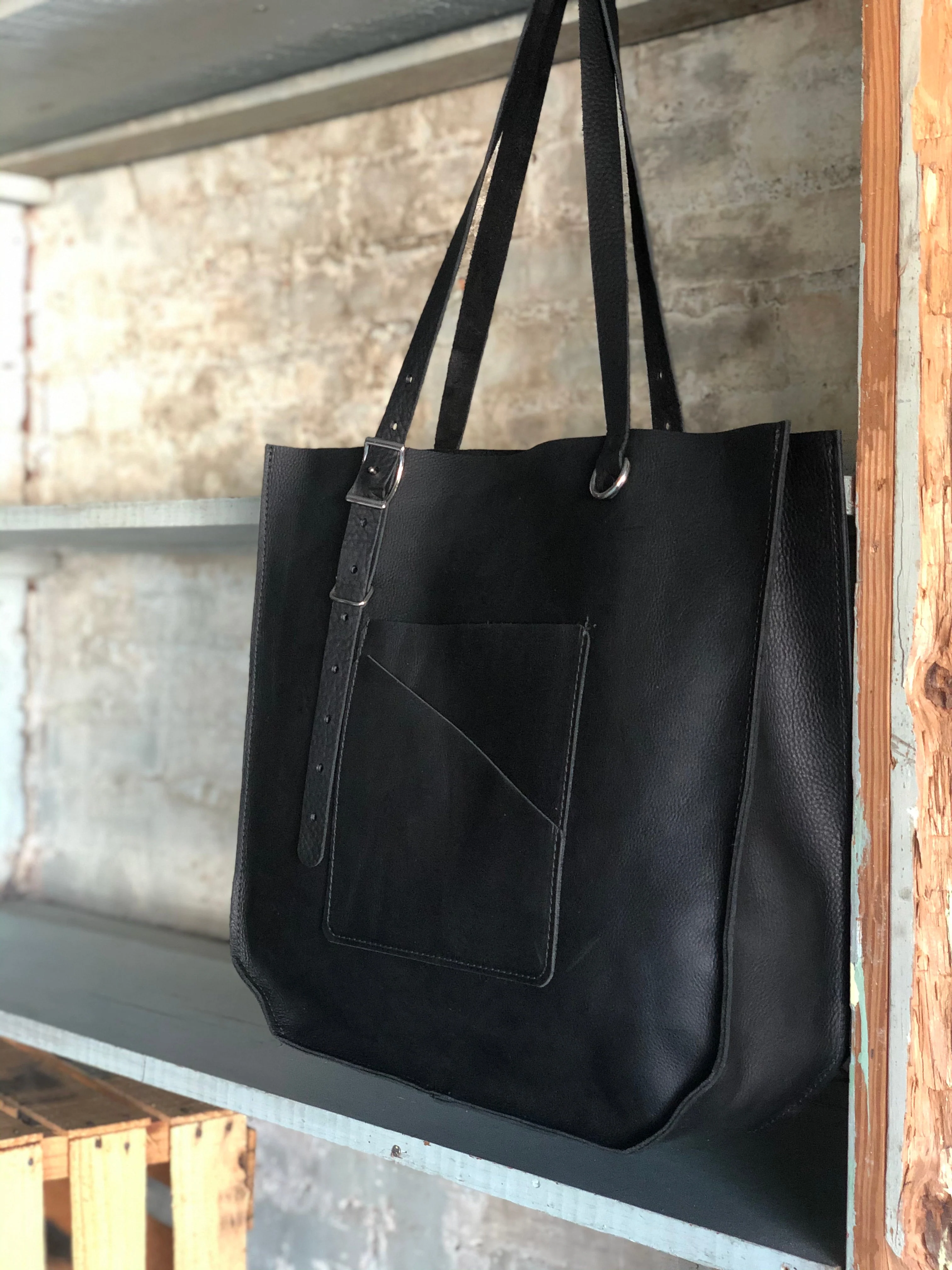 The Wander Black Tote Bag - Image 3