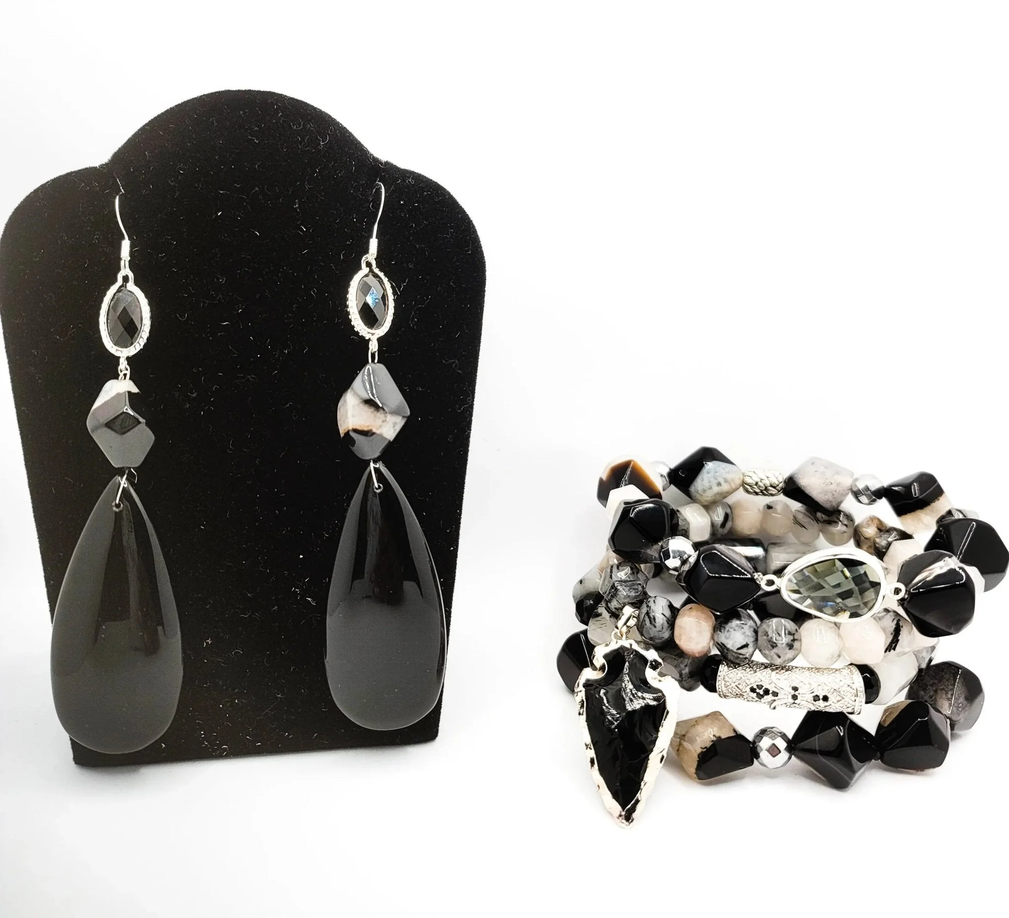 Tourmalinated Quartz and Black Agate Bracelet