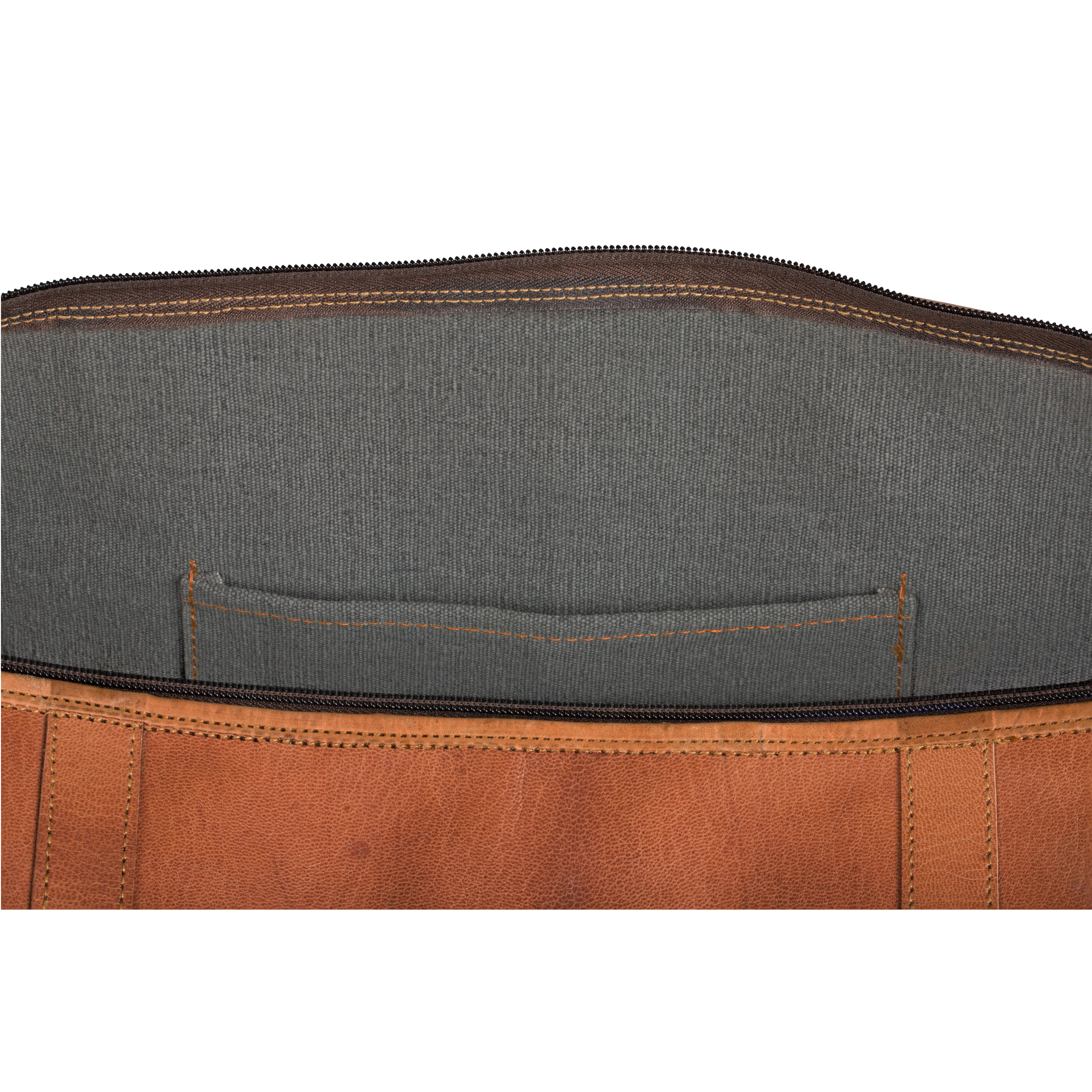 Traveler Duffle – Vintage Leather 71L Travel Bag - Image 5