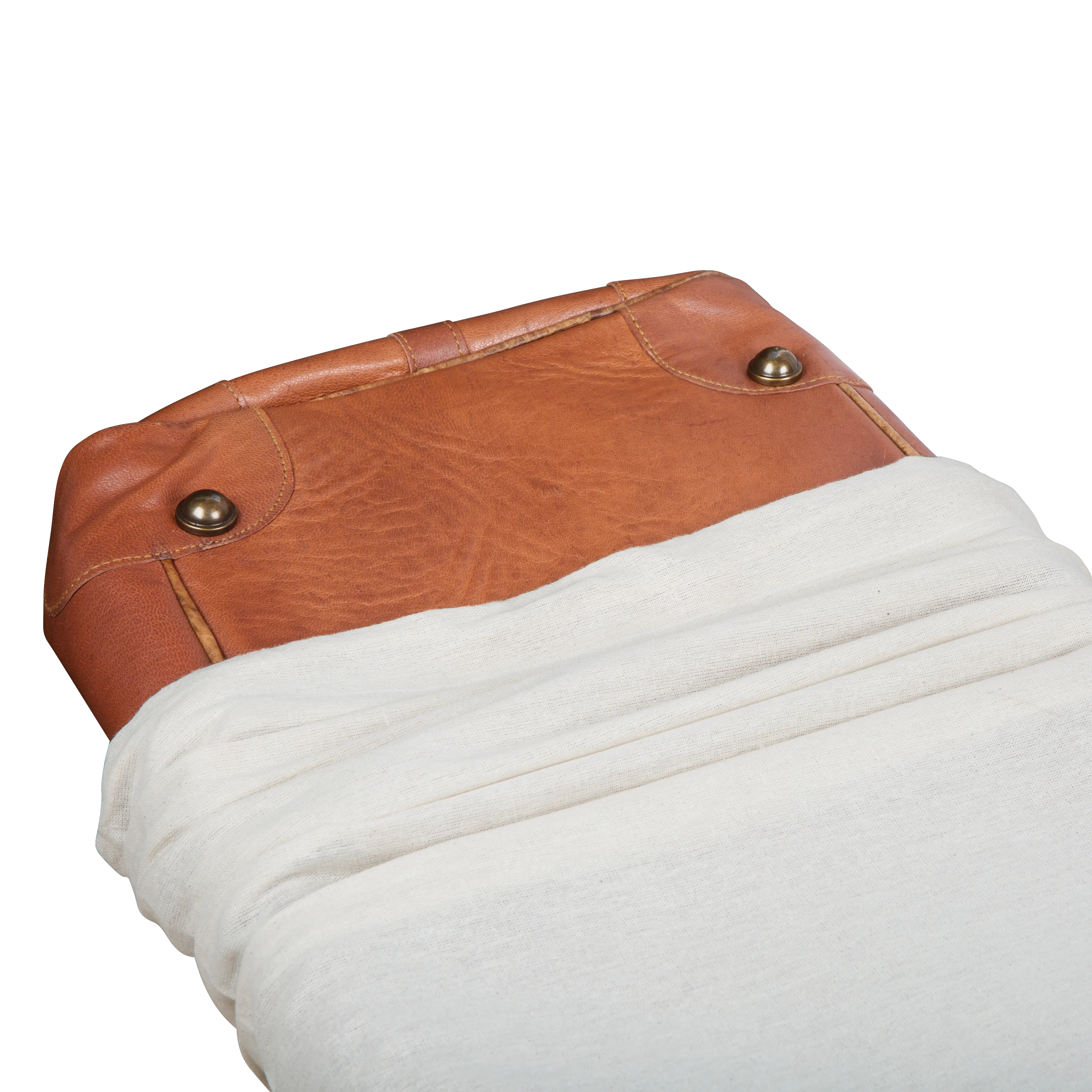 Traveler Duffle – Vintage Leather 71L Travel Bag - Image 8