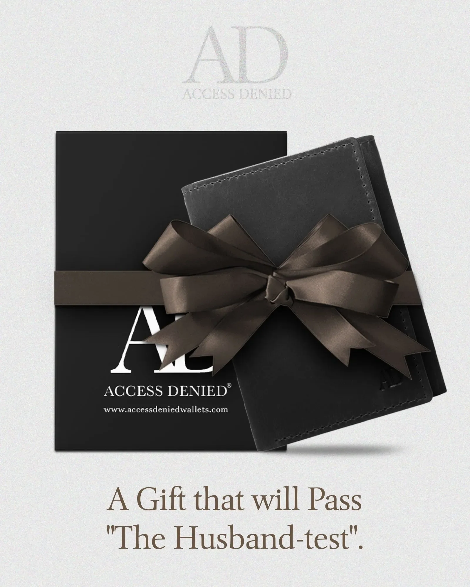 Trifold Wallet With ID Window - Image 26
