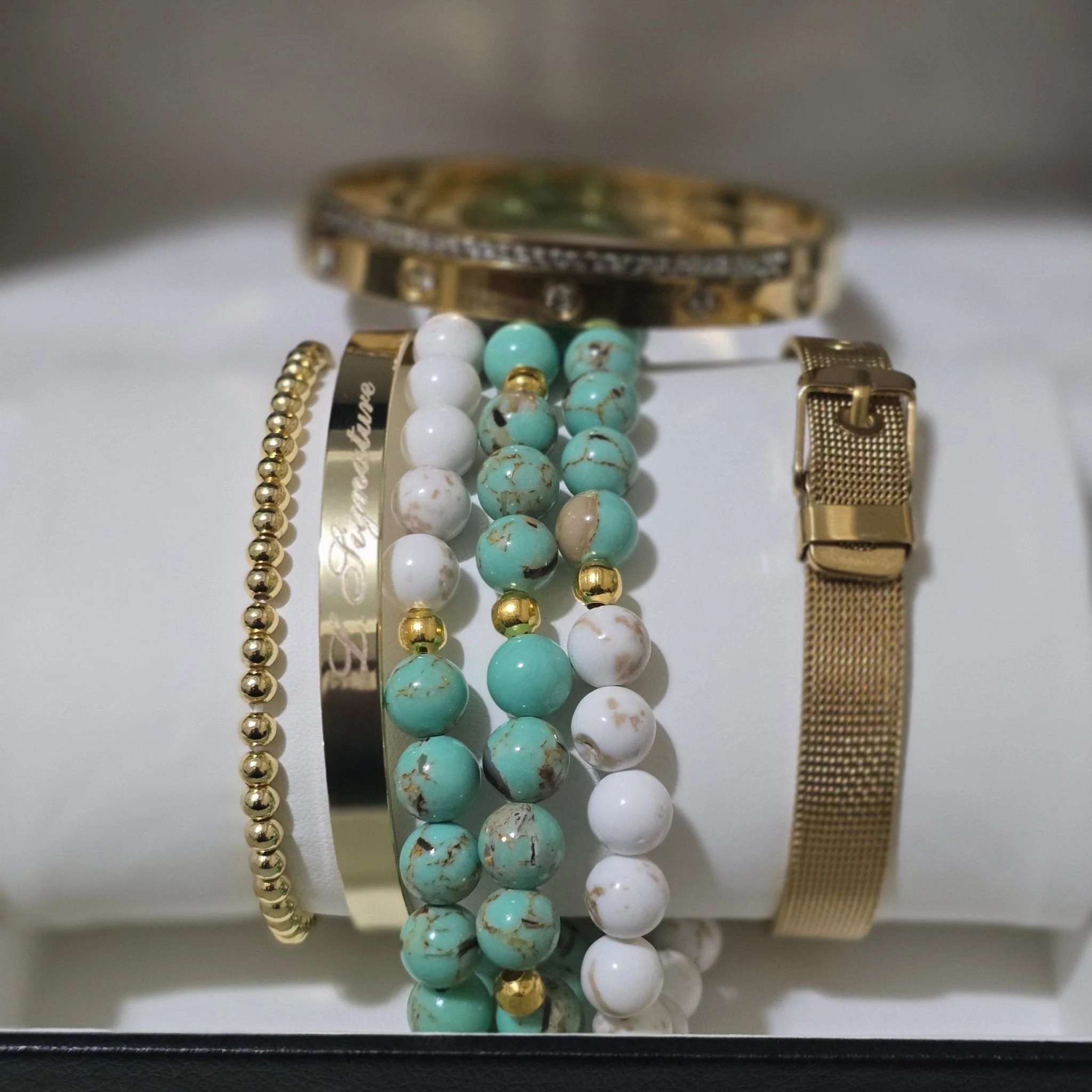 Turquoise Mother of Pearl and Magnesite Bracelet Set - Image 3