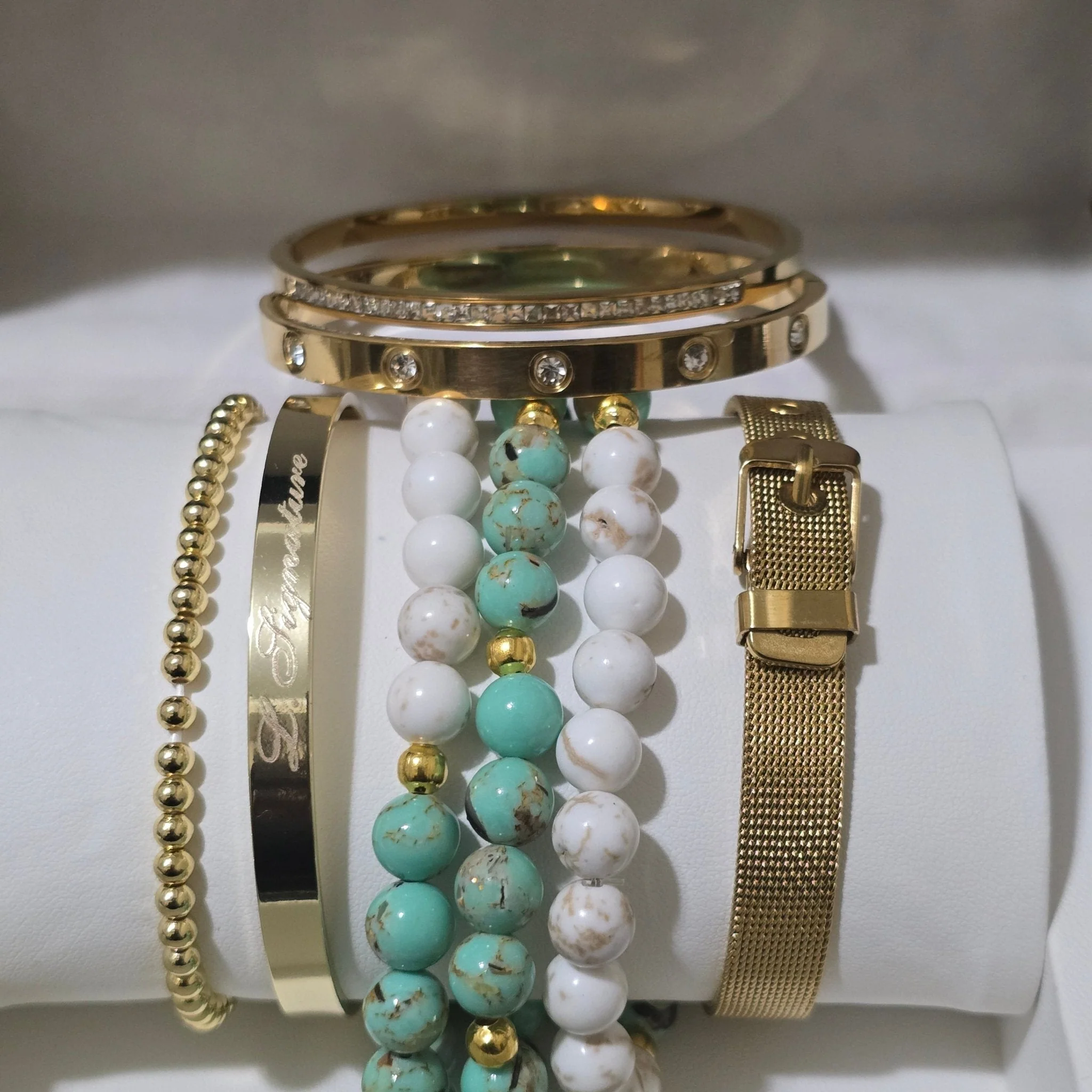 Turquoise Mother of Pearl and Magnesite Bracelet Set - Image 4