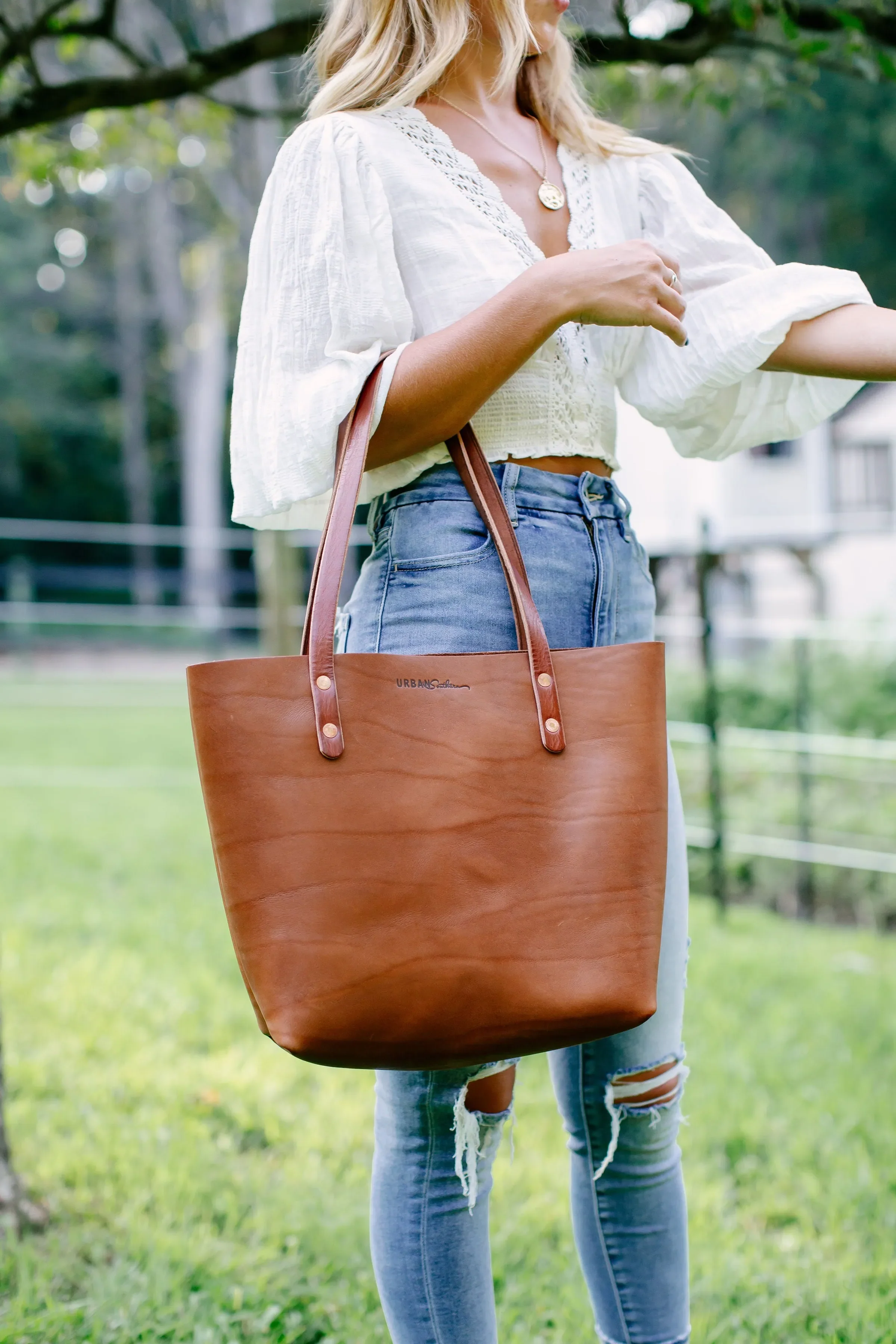 Urban Classic Tote - Image 8