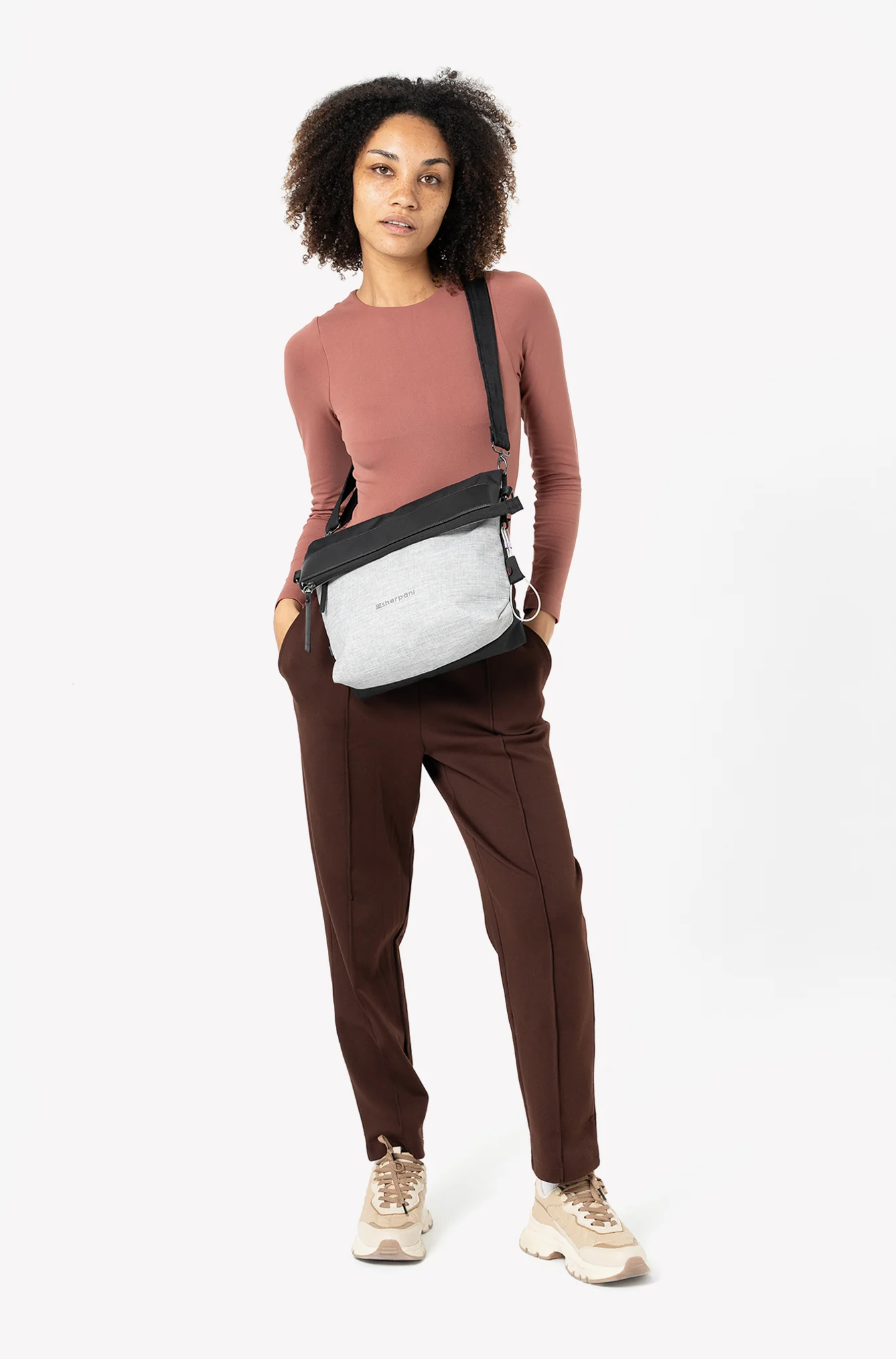 Vale | Reversible Crossbody Bag - Image 26