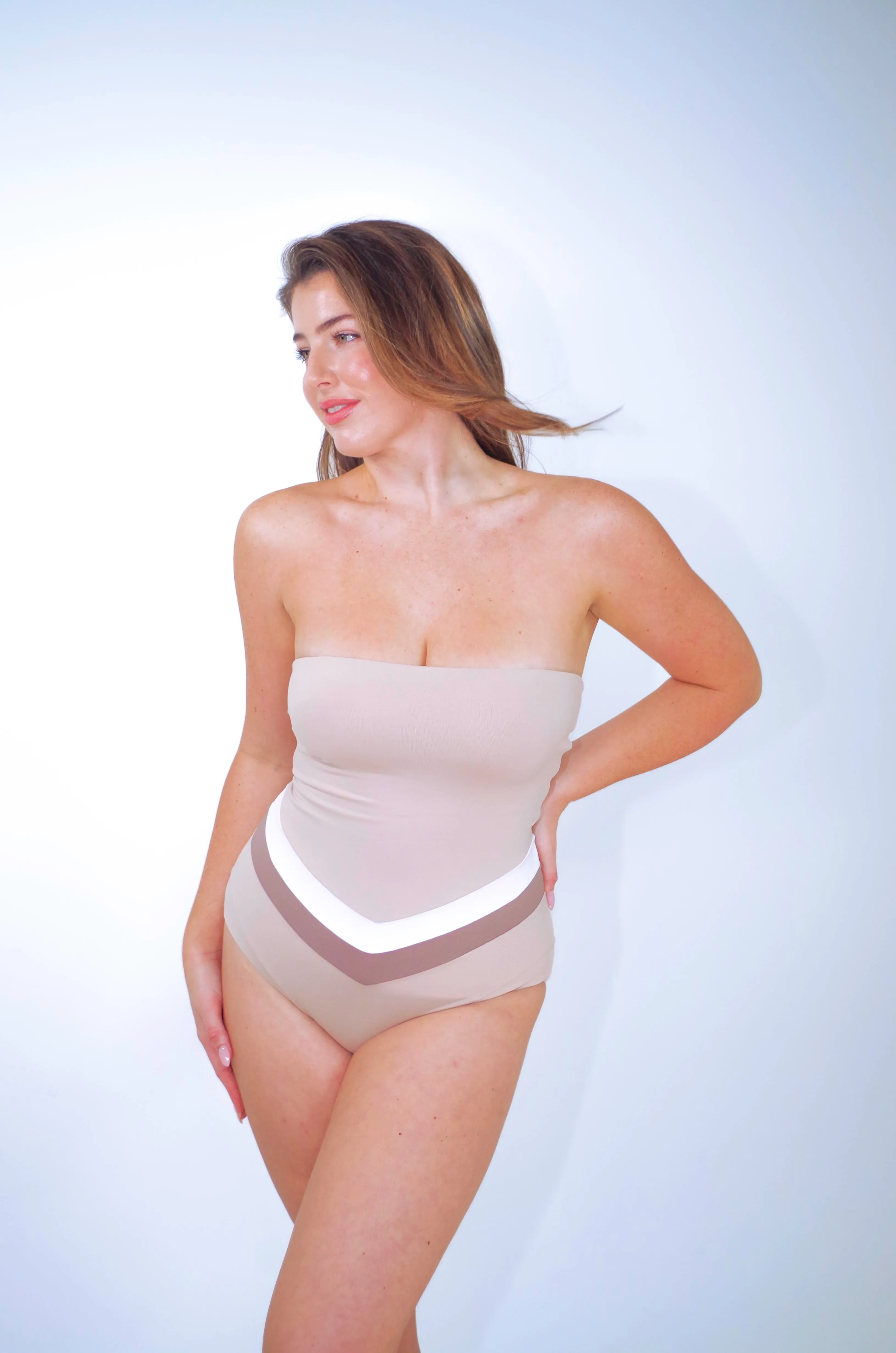 Vee convertible one piece swimsuit, cream - Image 4