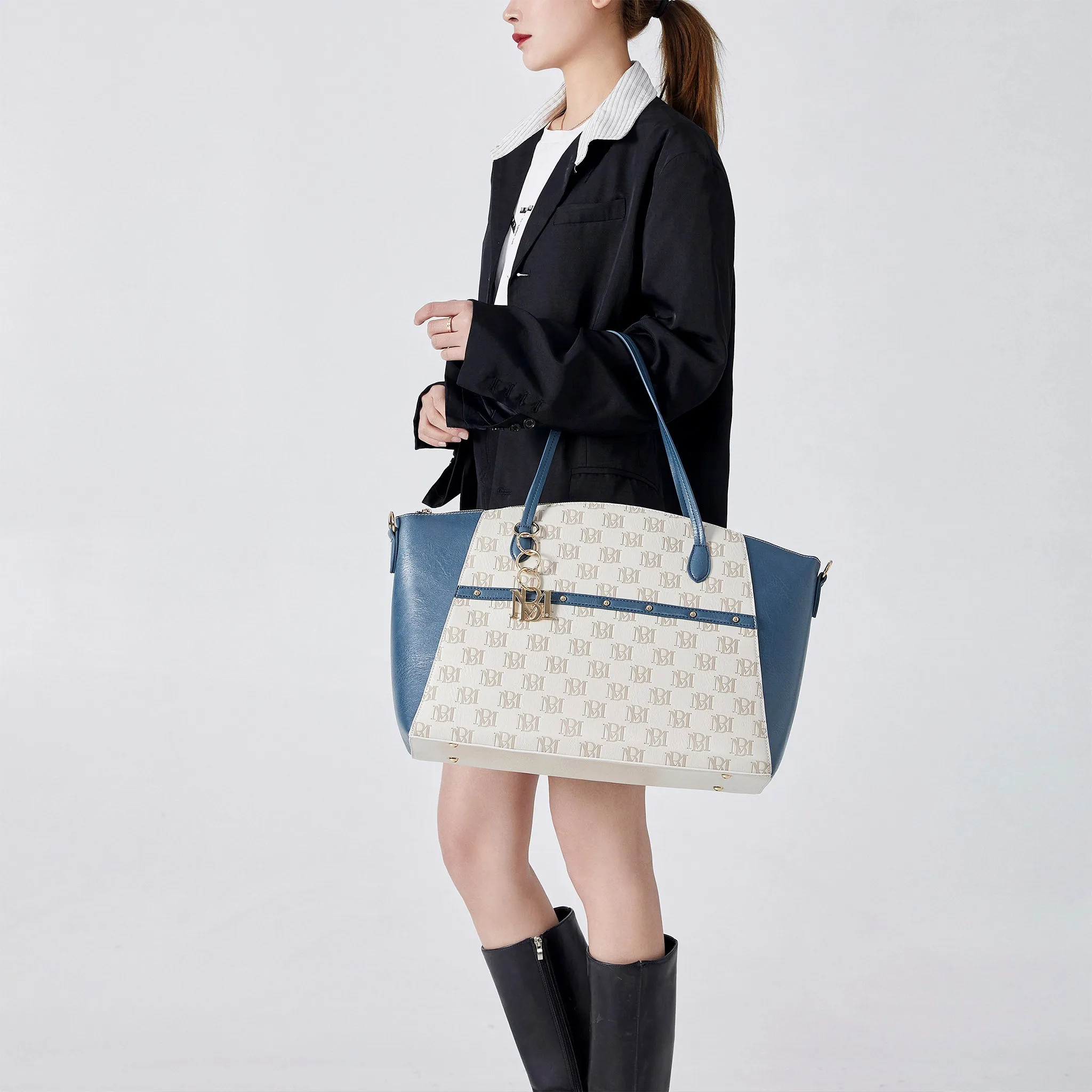 Caroline Vegan Leather Monogram Weekender Duffel Bag - Image 17