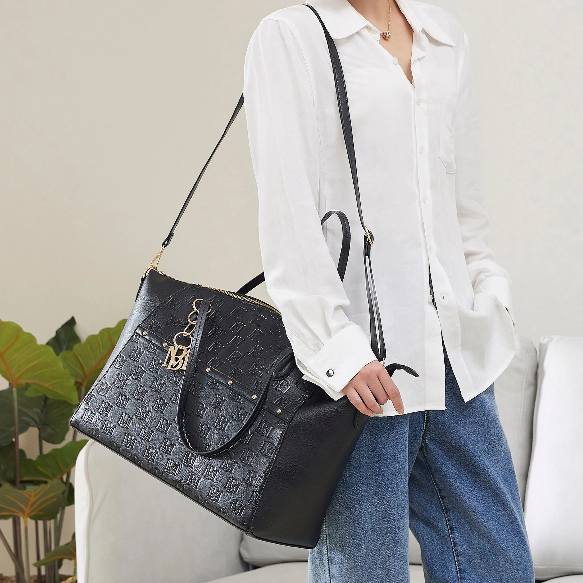 Caroline Vegan Leather Monogram Weekender Duffel Bag - Image 4