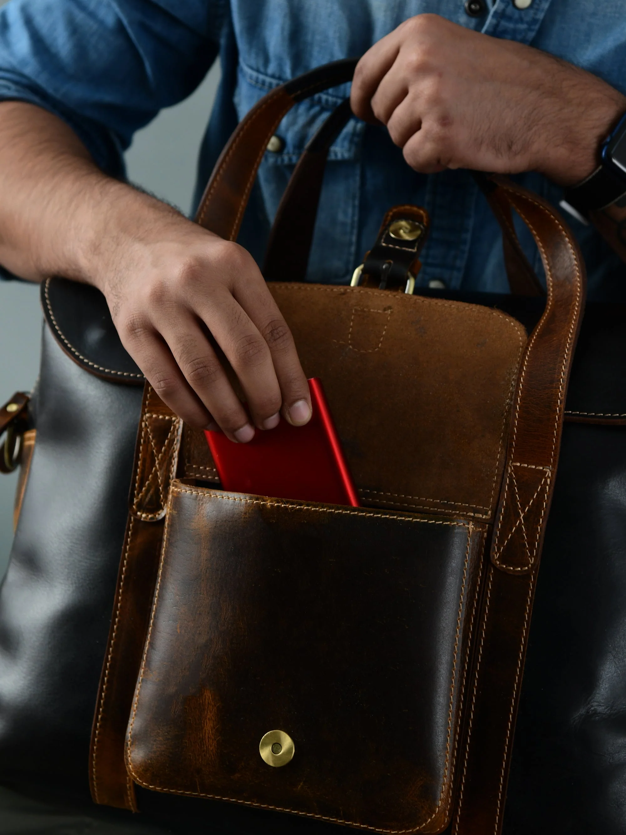 Walker Office Travel Top Handle Bag - Image 8