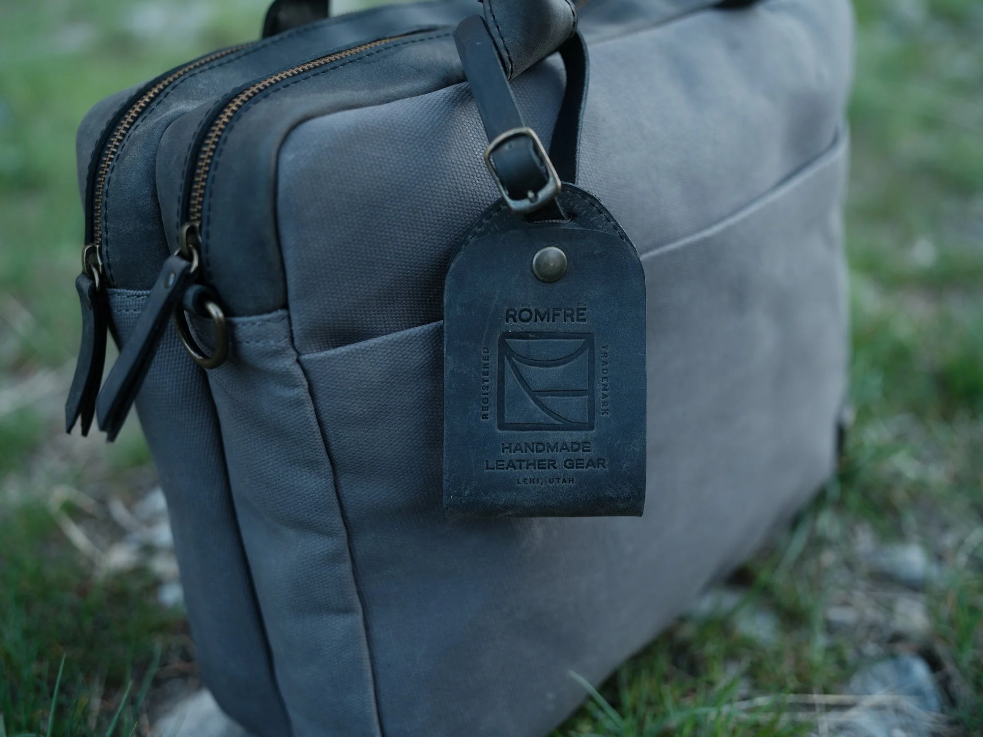 Waxed Canvas Pilot Bag - Image 3