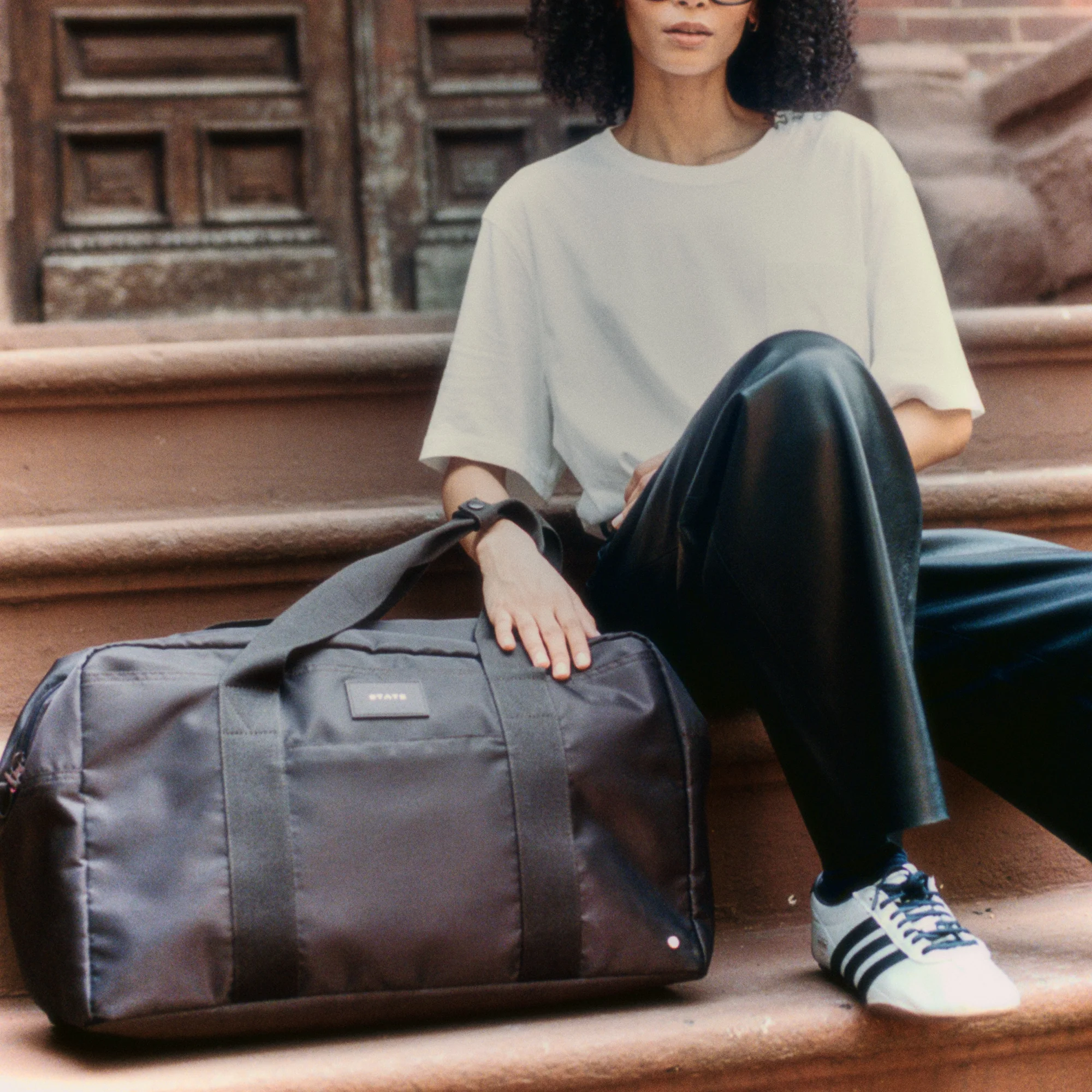 Wellington Weekender Classic Travel Duffel - Image 5