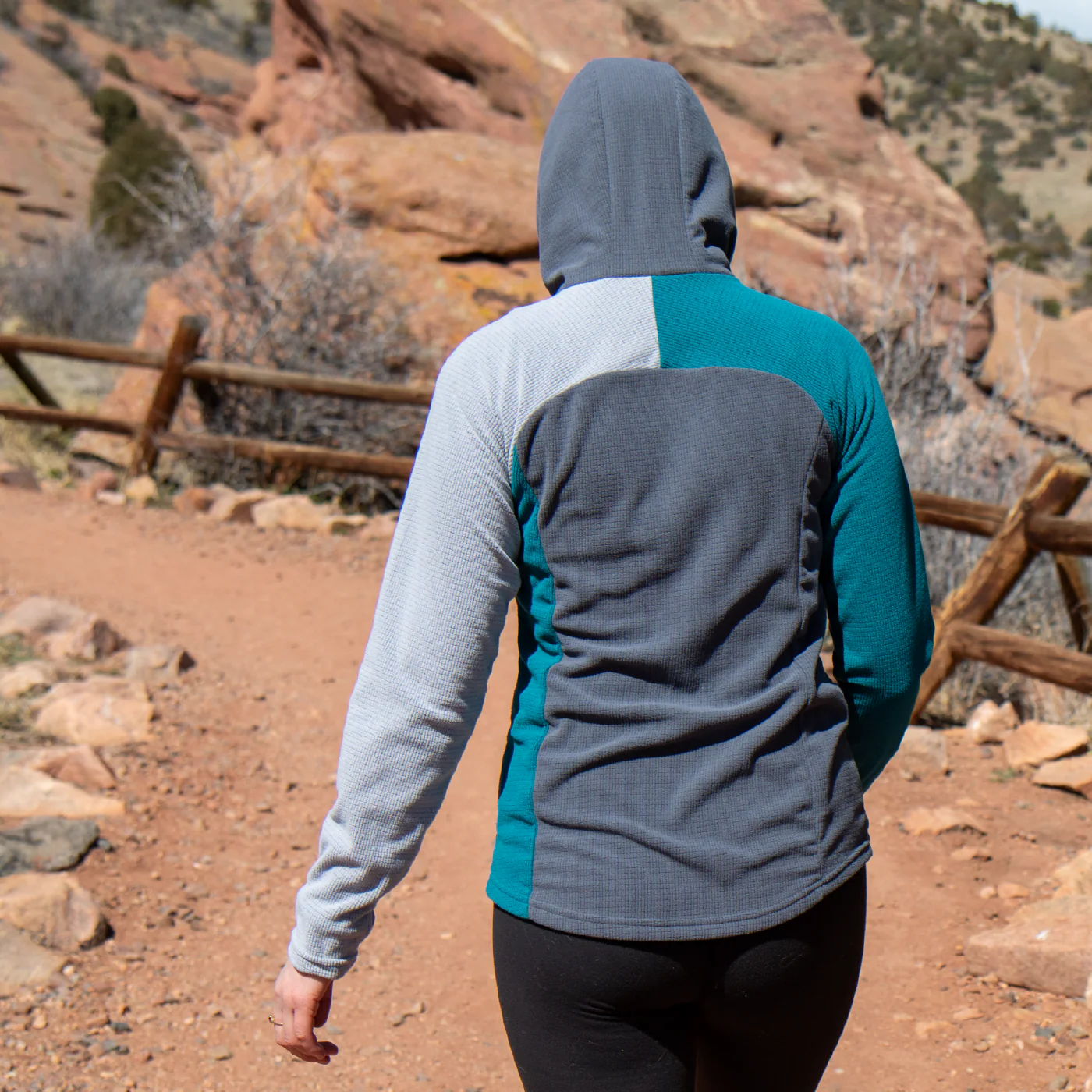 Women's CAMP Hooded Jacket - Image 12