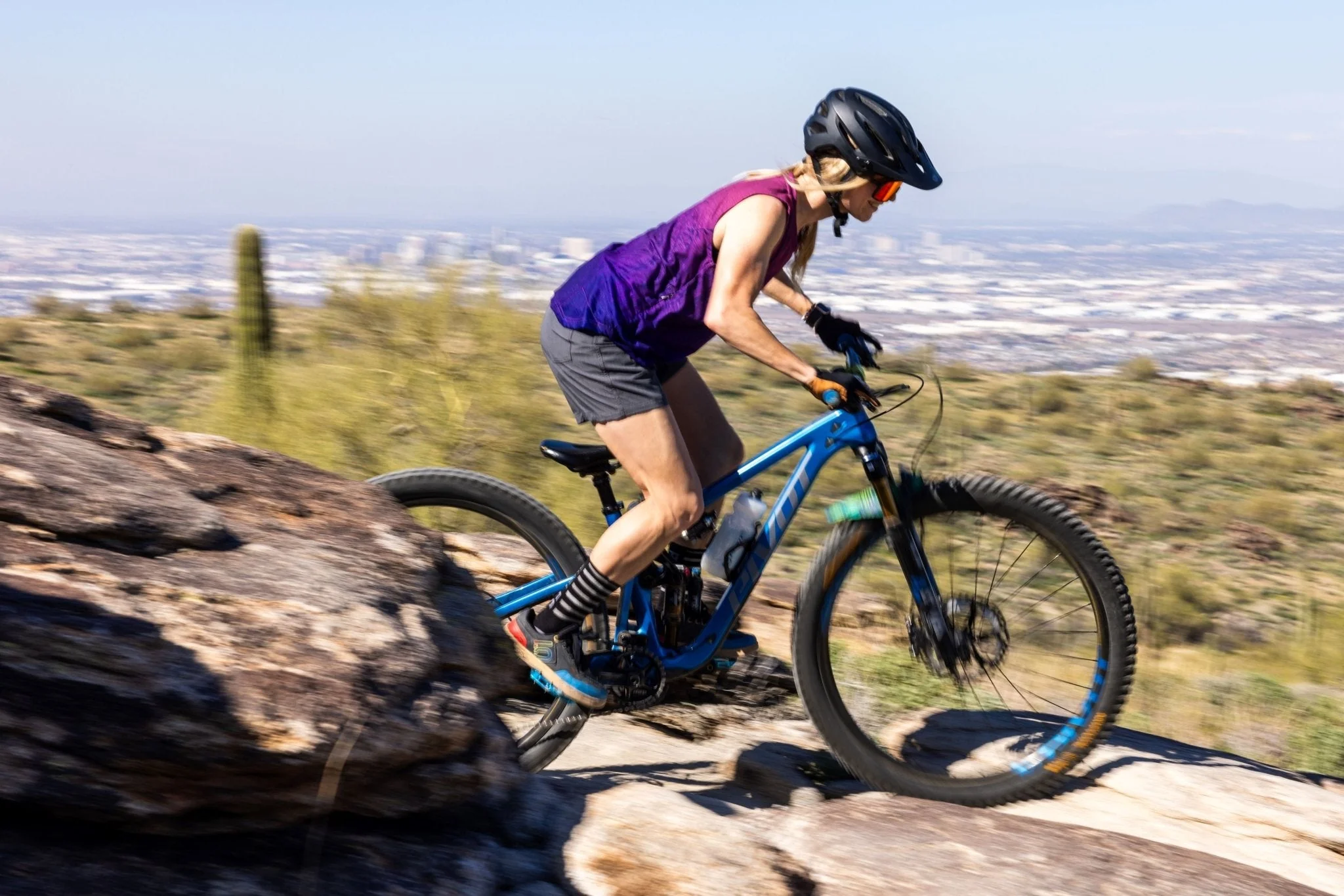Women's Eden Modern Trail Shorts 7" w/ Drift Chamois - Image 6