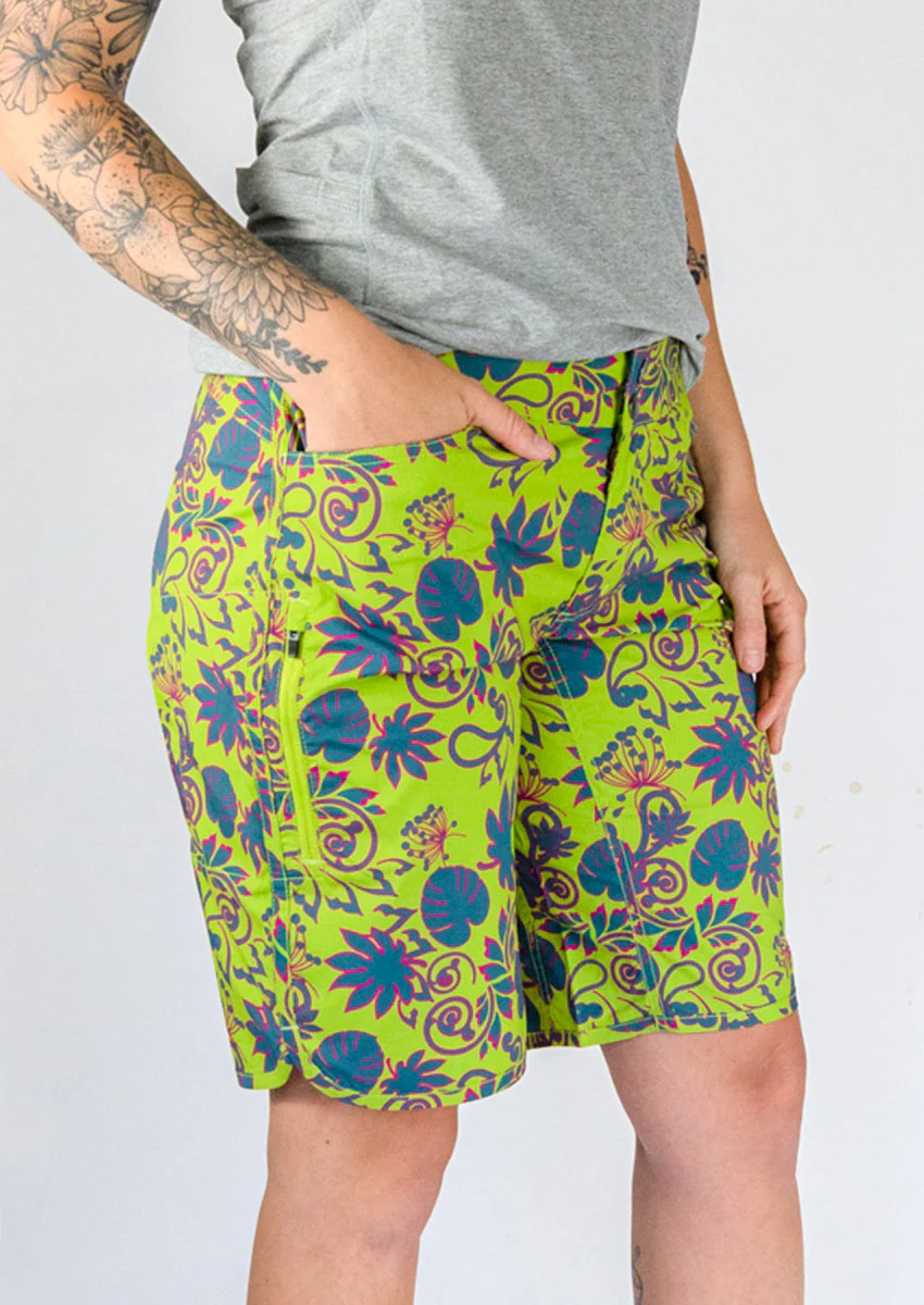 Women's Savvy Surf the Trail Shorts 11" - Image 18