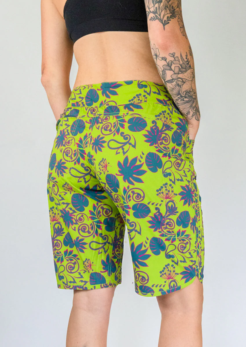 Women's Savvy Surf the Trail Shorts 11" - Image 20